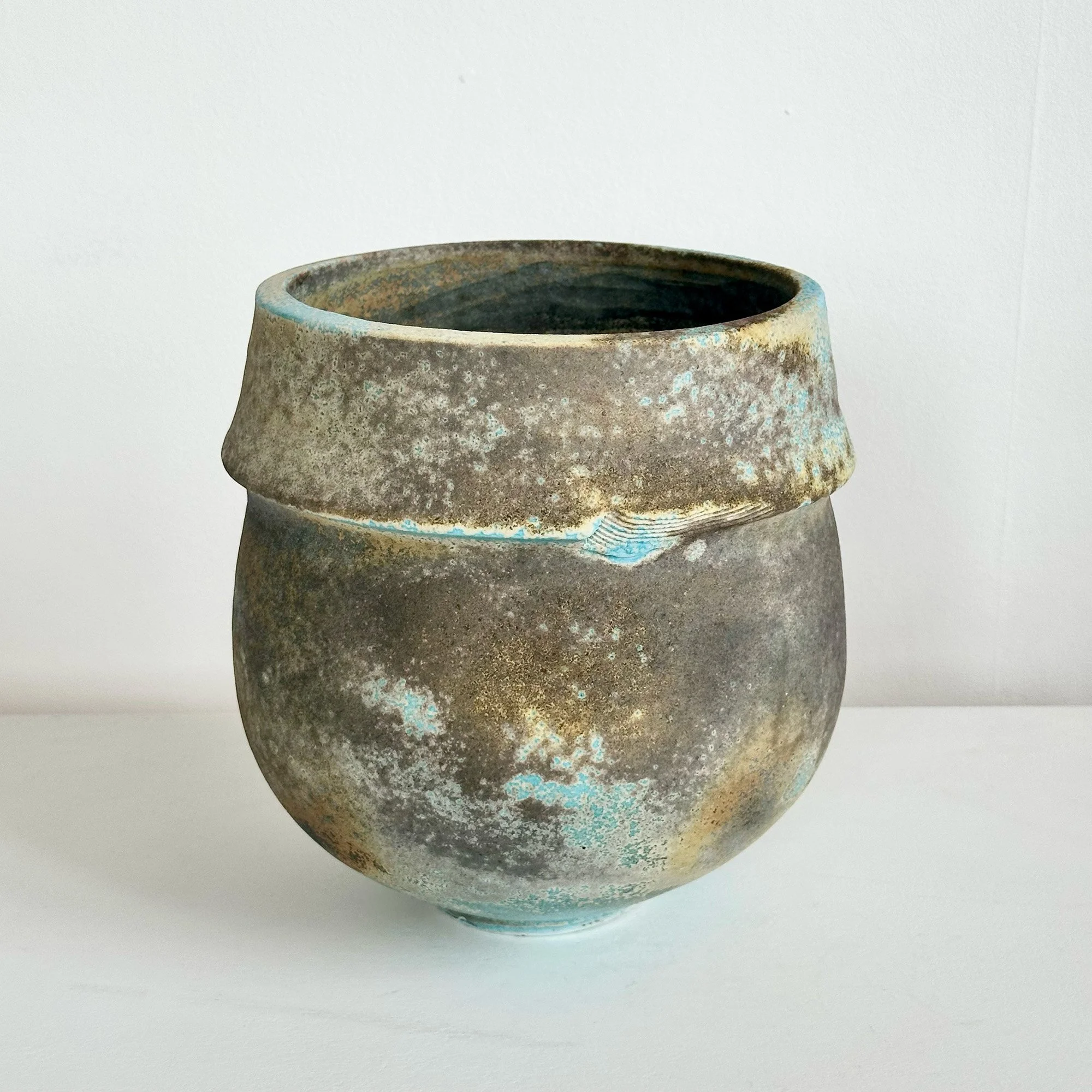 JDP917 Doherty Porcelain Eclipse Vessel III-5.jpg