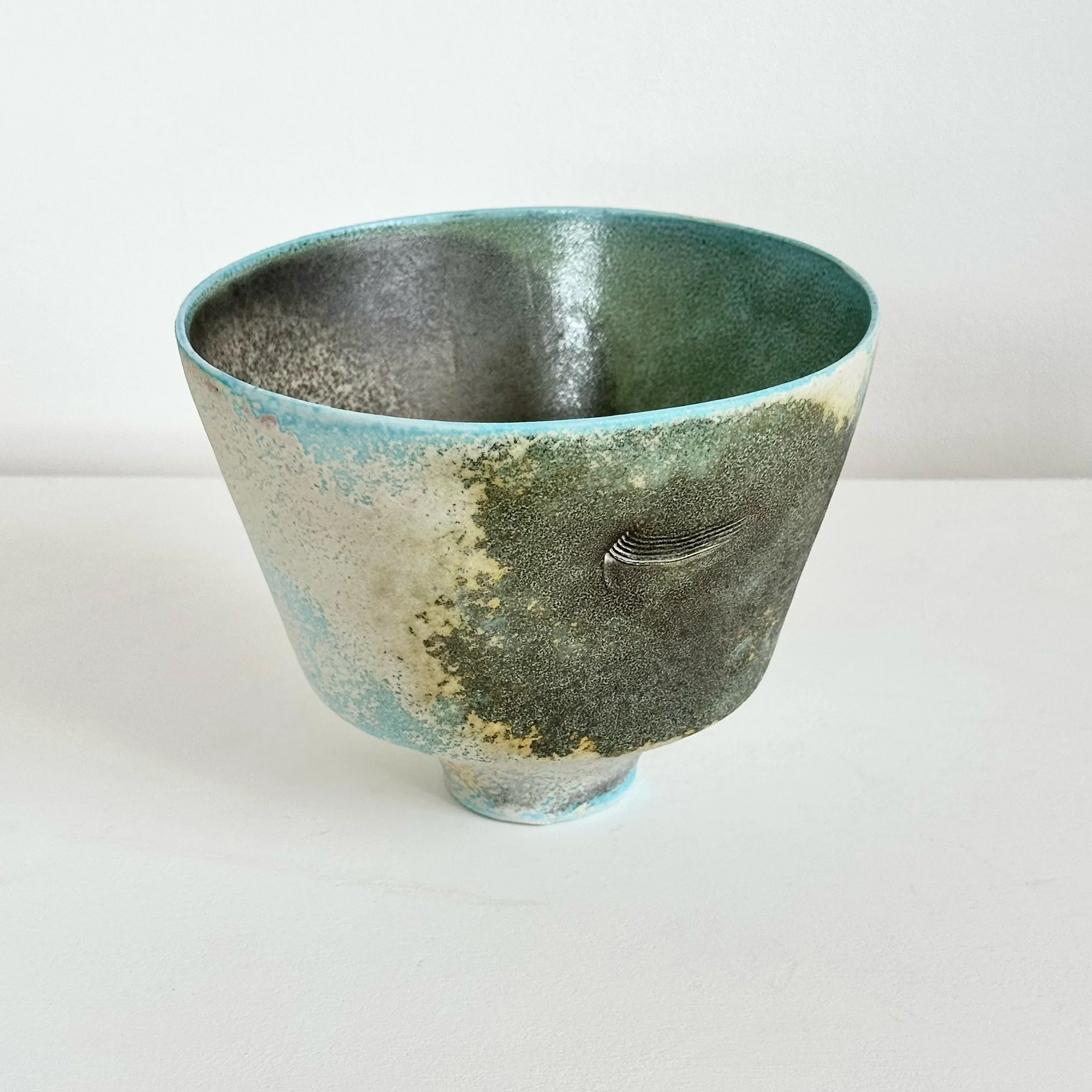 JDP906 Doherty Porcelain Summer Vessel V-5.jpg