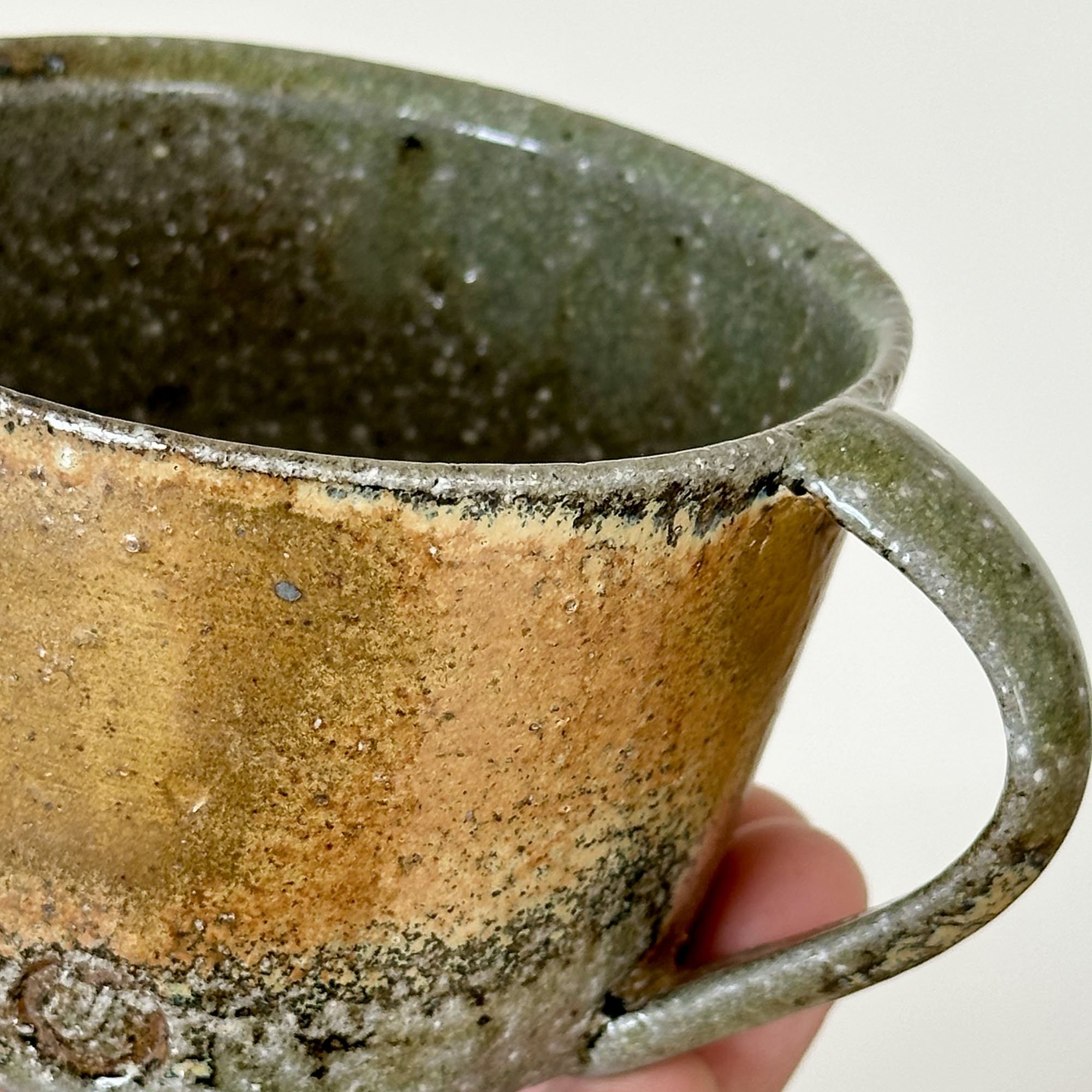 JSP32 Shallow Ochre Shino Coffee Cup 5-4.jpg