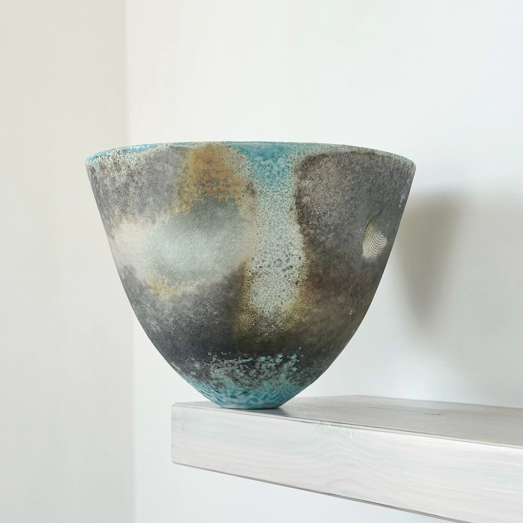 JDP893 Doherty Porcelain Summer Vessel III-1.jpg