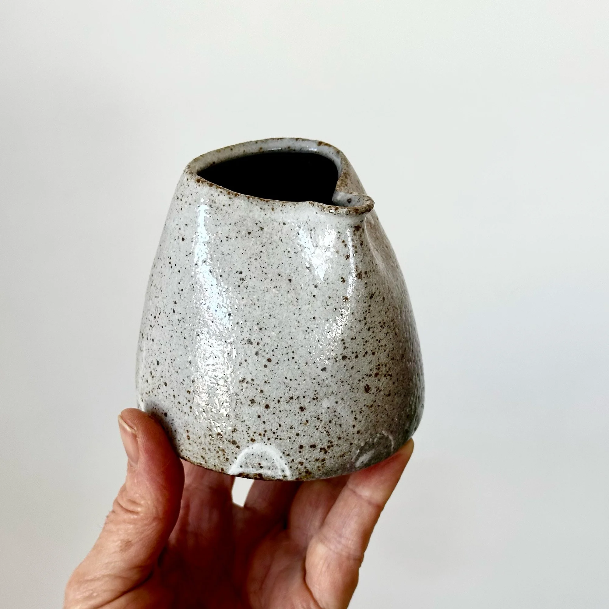 JSP150 Small Pourer 1- 2.jpg