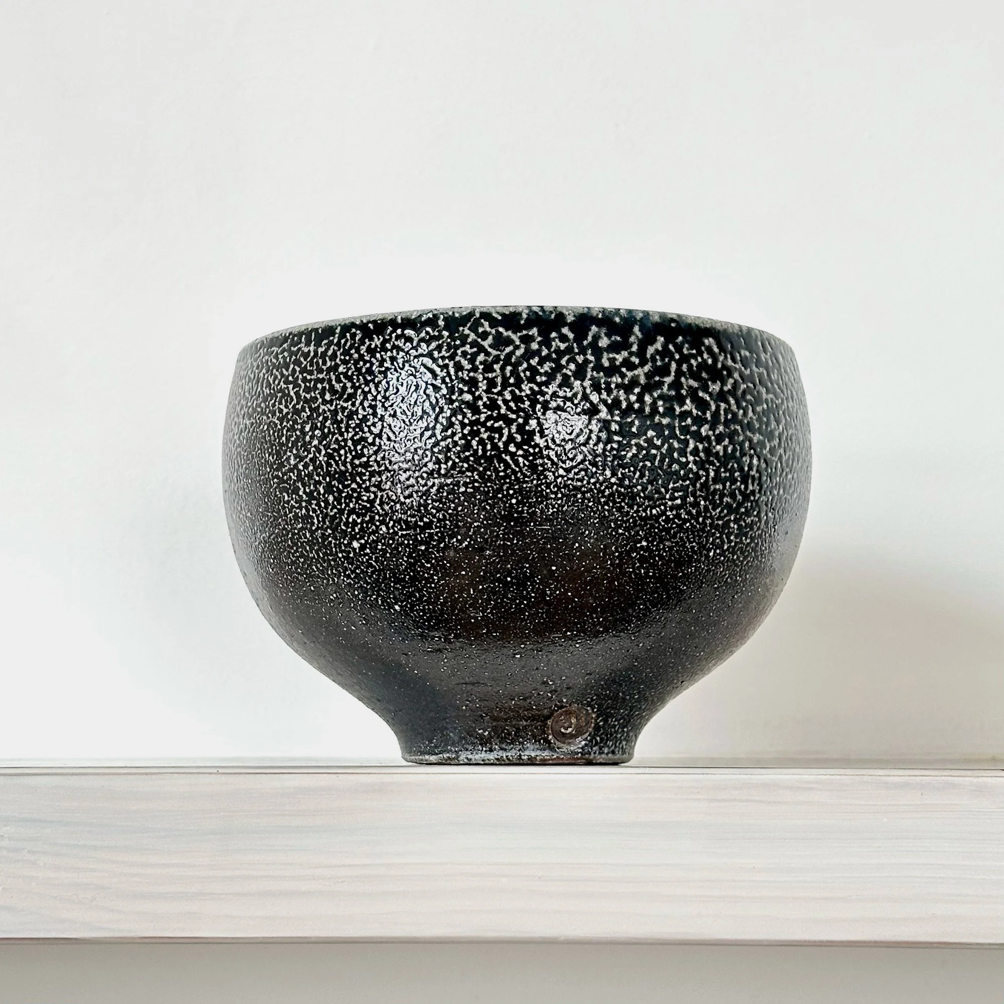 JSP187 Black Supper Bowl 4-4.jpg