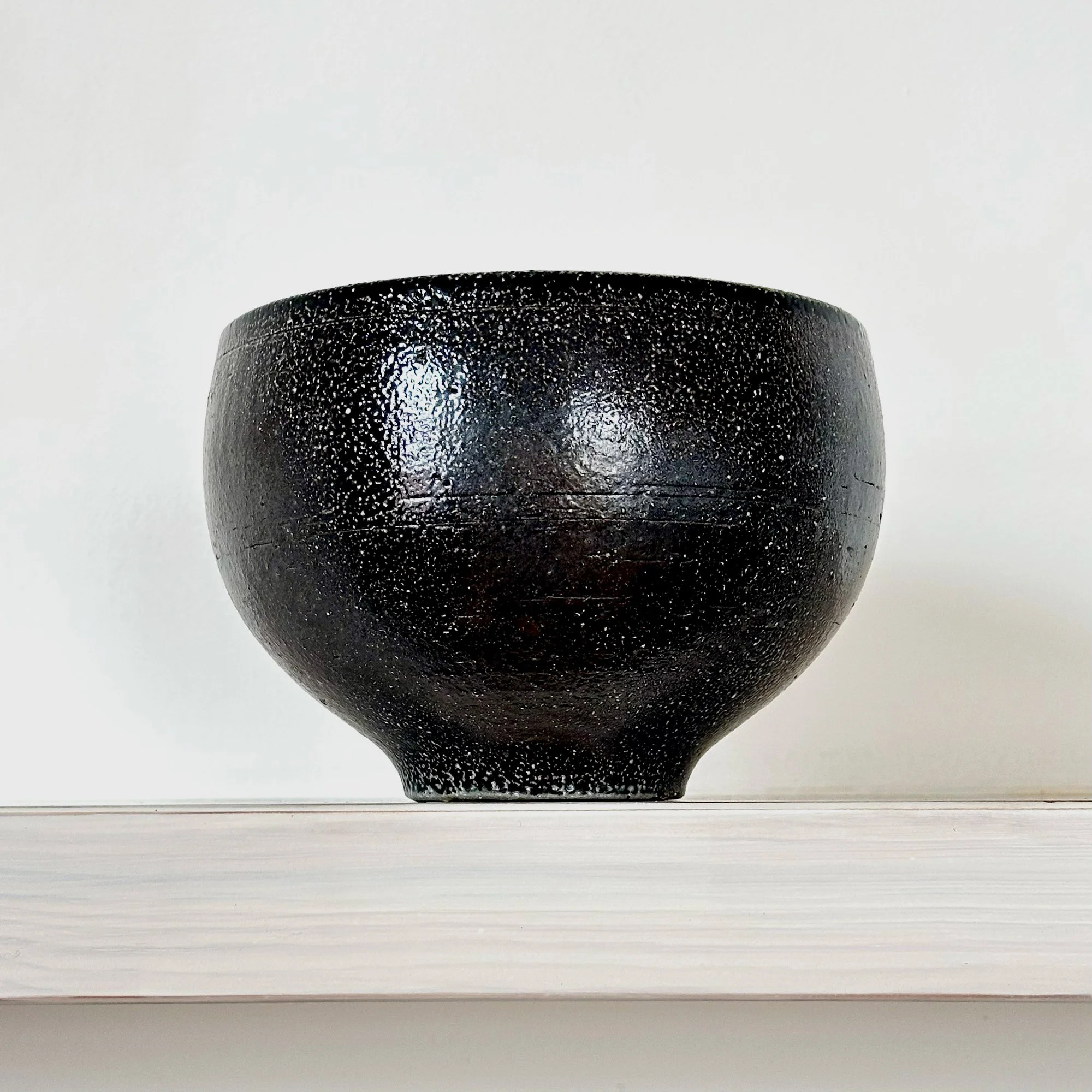 JSP189 Black Supper Bowl 6-3.jpg