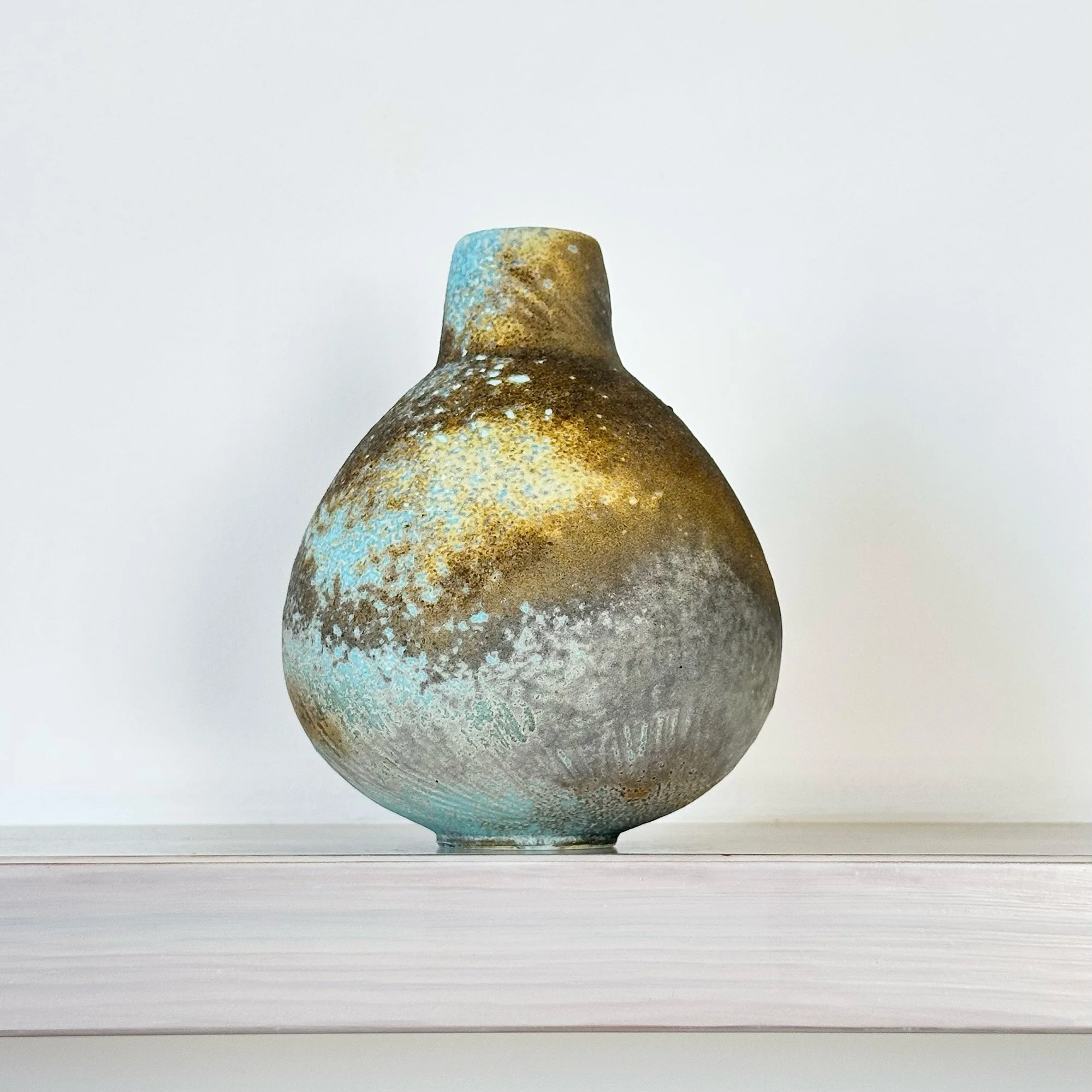 JDP898 Doherty Porcelain Round Bottle II-4.jpg