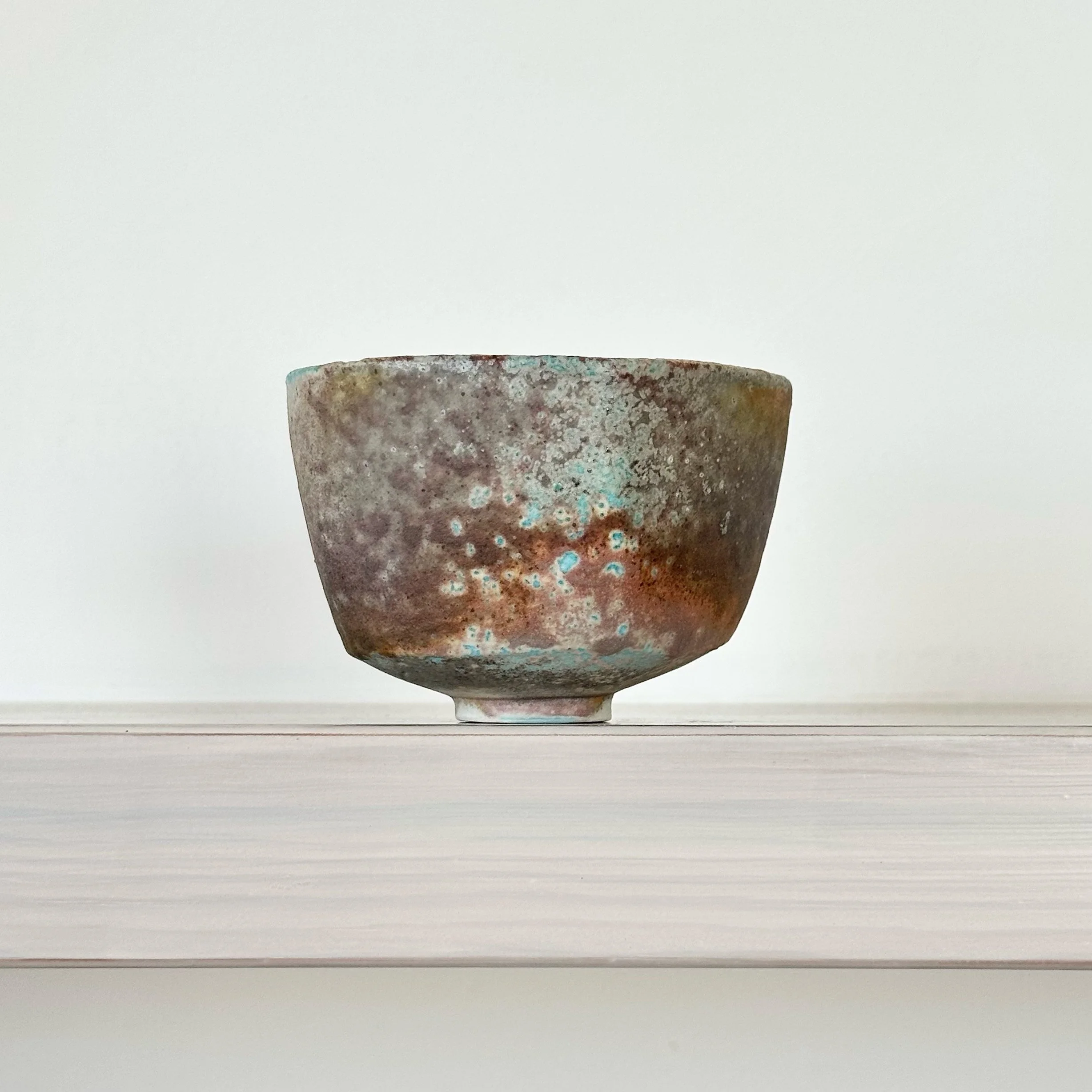 JDP904 Doherty Porcelain Faceted Summer Bowl V-3.jpg