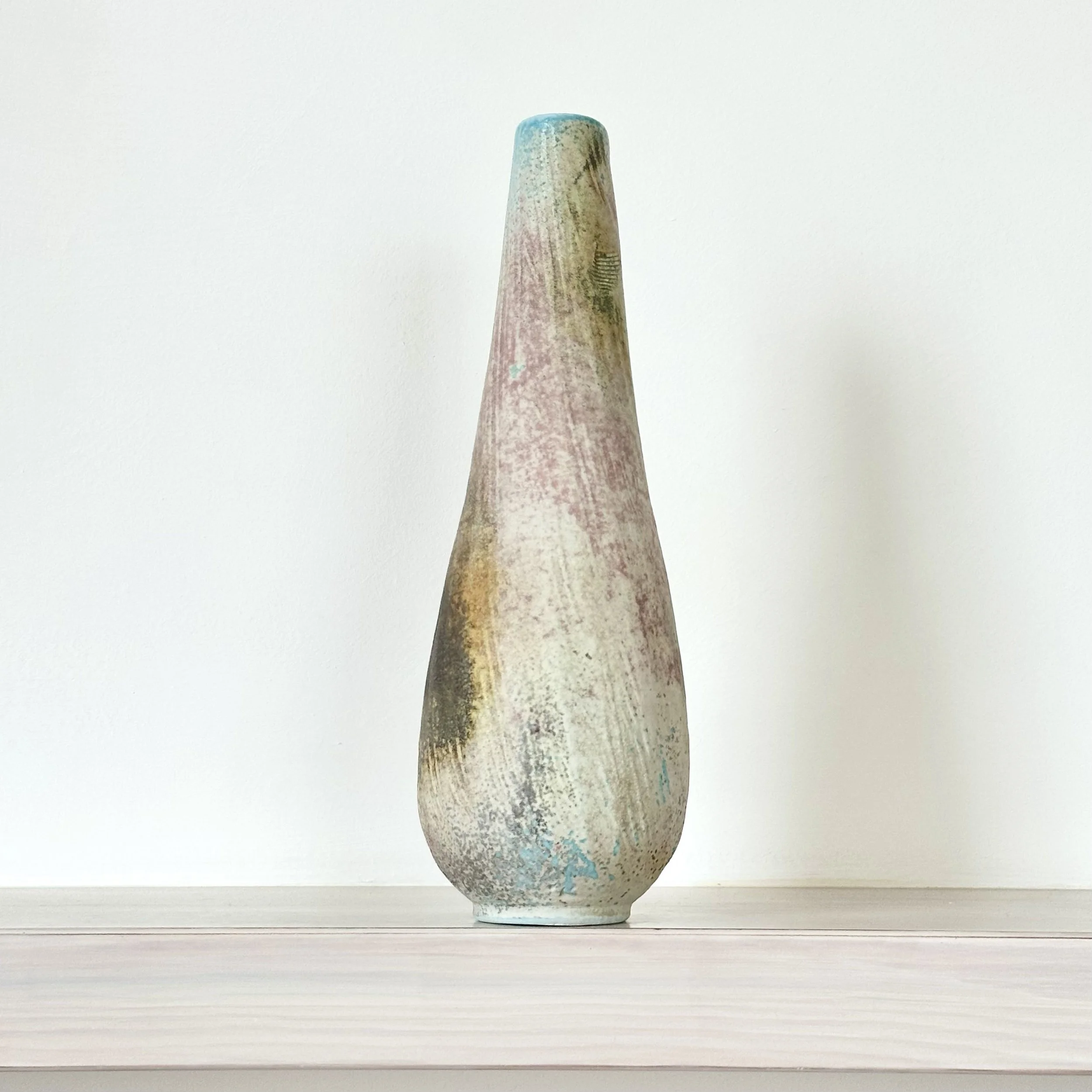 JDP934 Doherty Porcelain Tall Carved Vase I-4.jpg