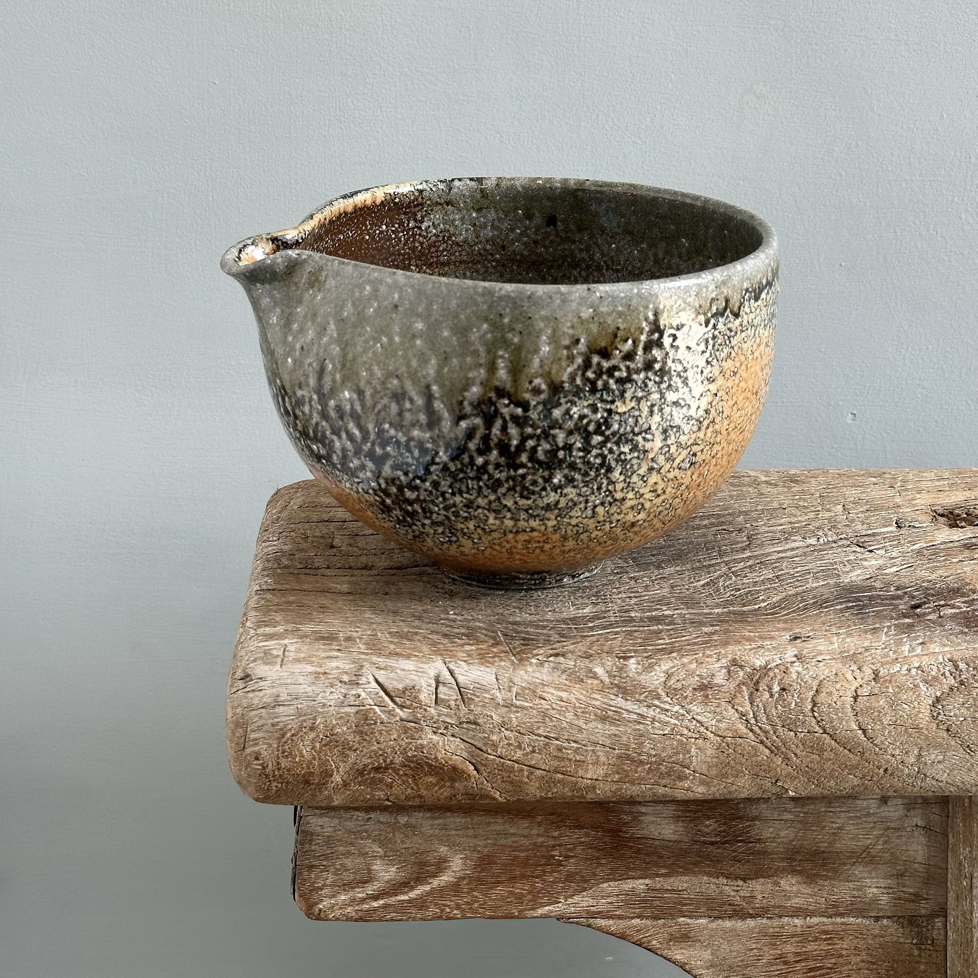 JSP49 Pouring Bowl 1-1.jpg