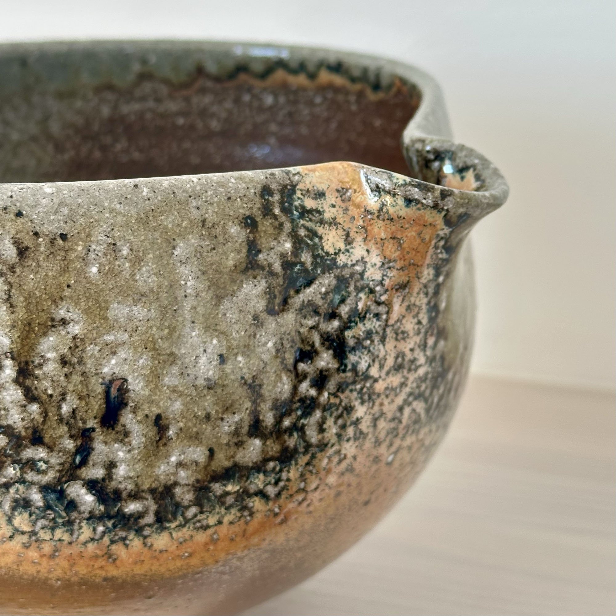 JSP49 Pouring Bowl 1-5.jpg