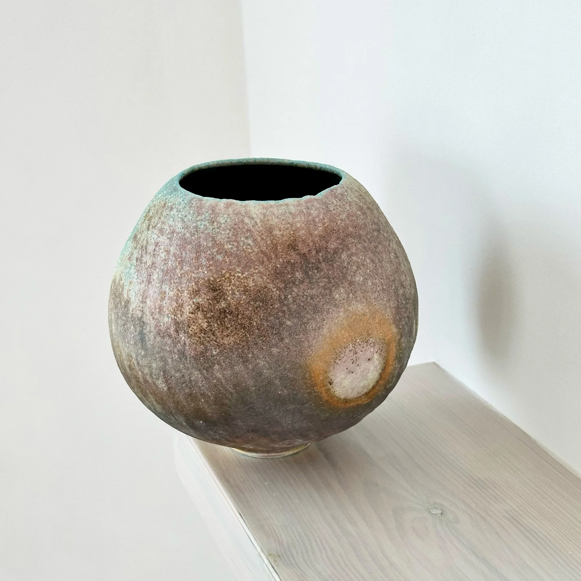 JDP915 Doherty Porcelain Eclipse Vessel I-3.jpg