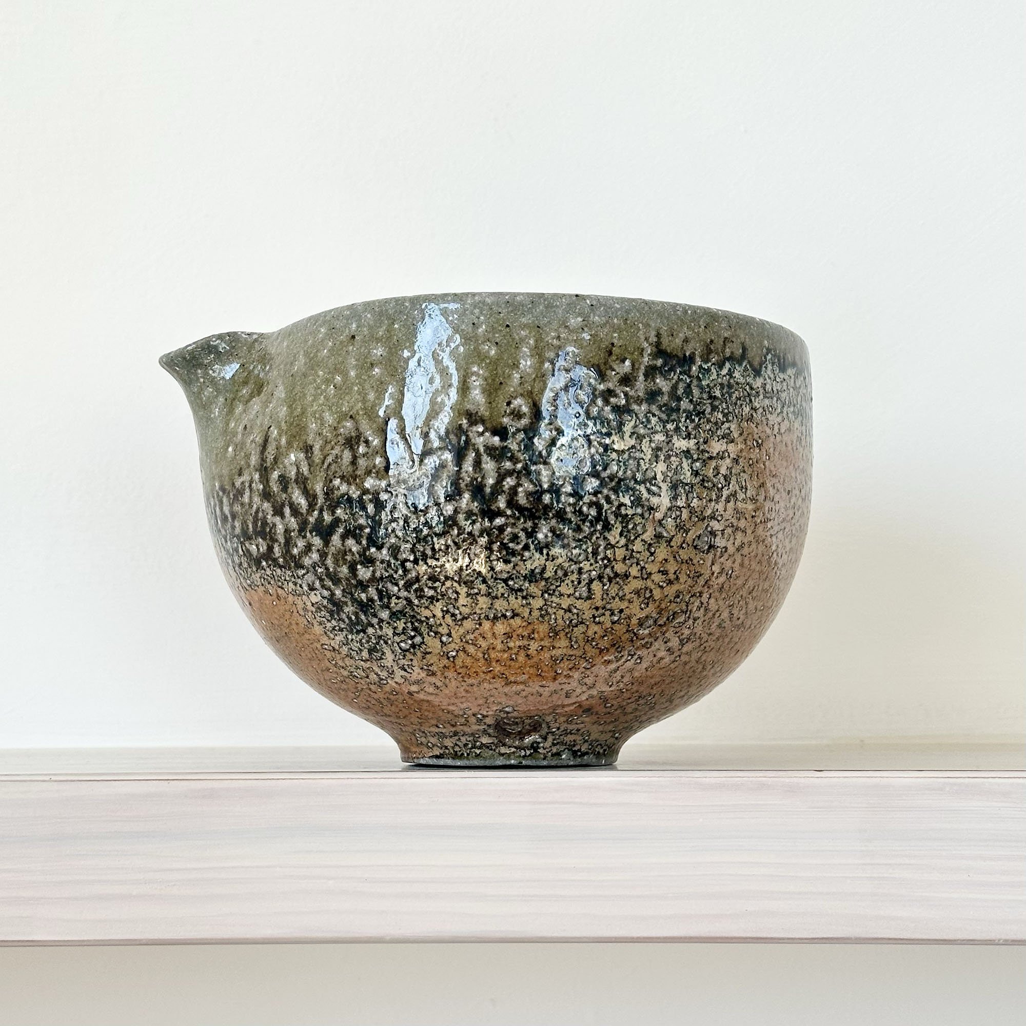 JSP49 Pouring Bowl 1-3.jpg