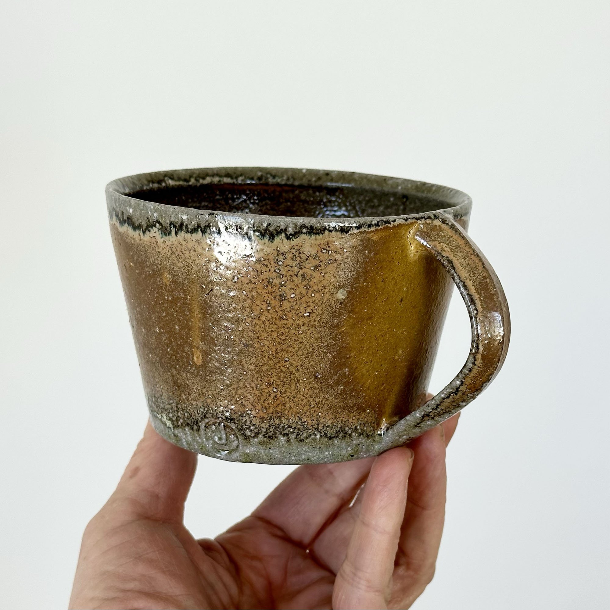 JSP40 Shallow Ochre Shino Mug 7-1.jpg