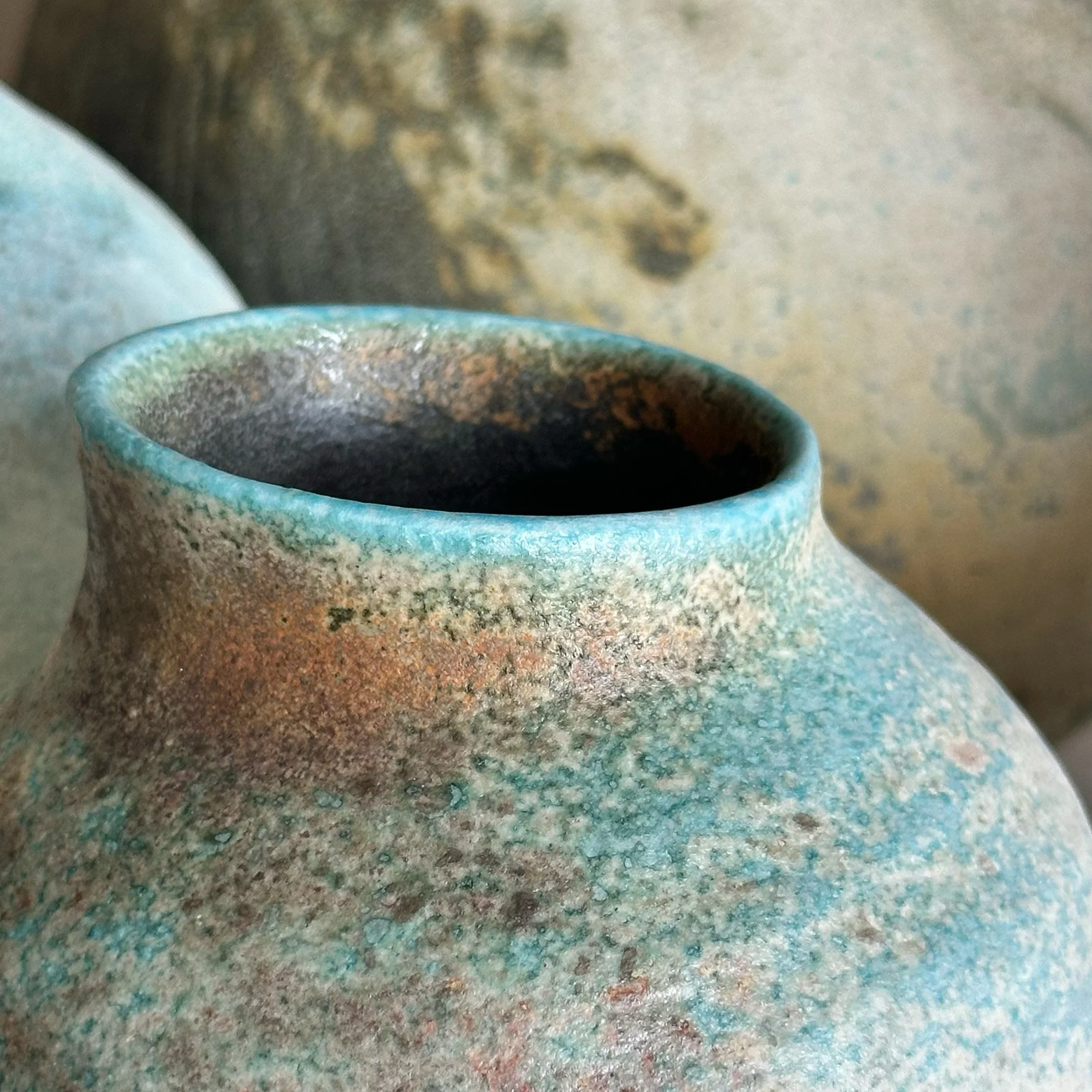 JDP911 Doherty Porcelain Elliptical Jar III-detail.jpg