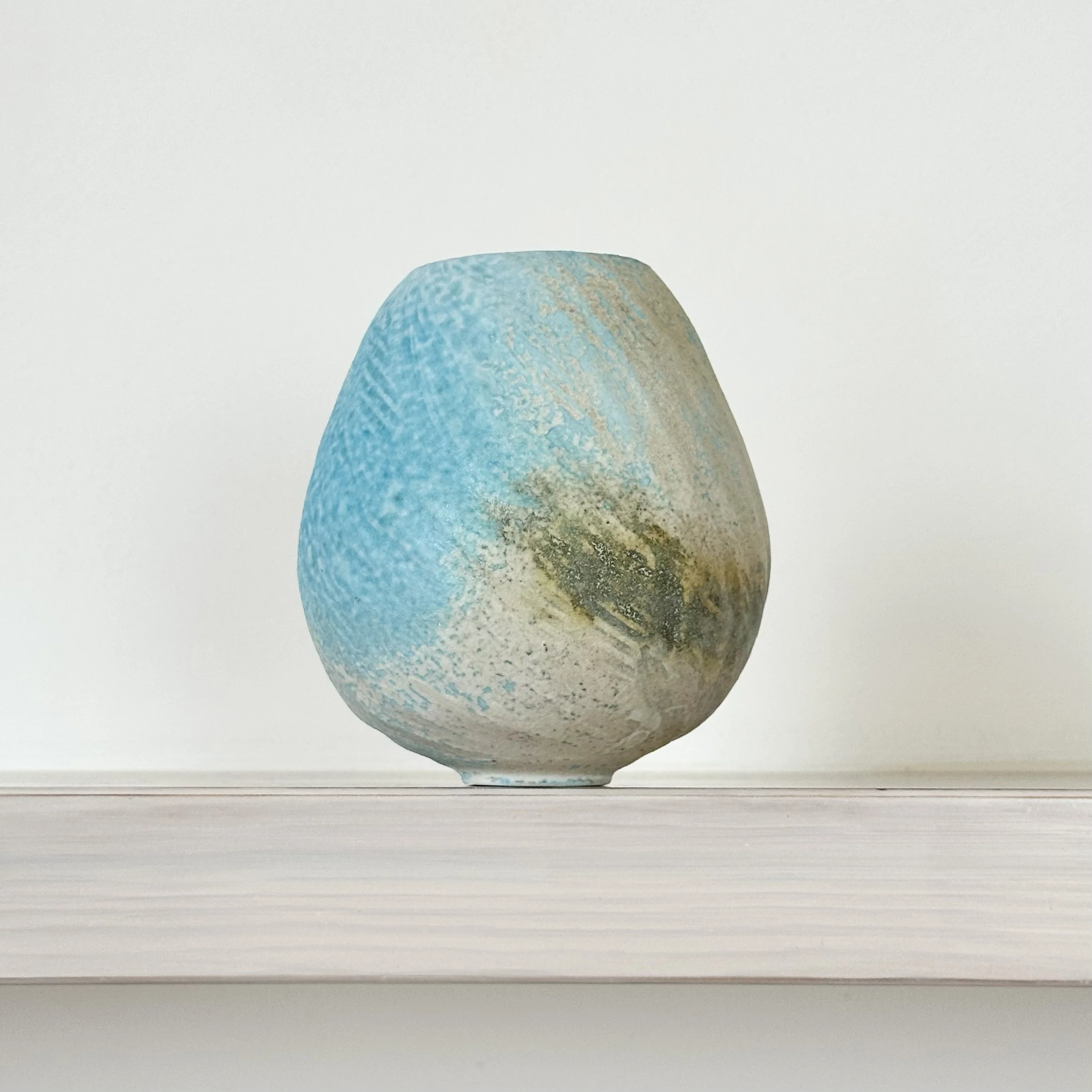 JDP923 Doherty porcelain Carved Pod III-4.jpg