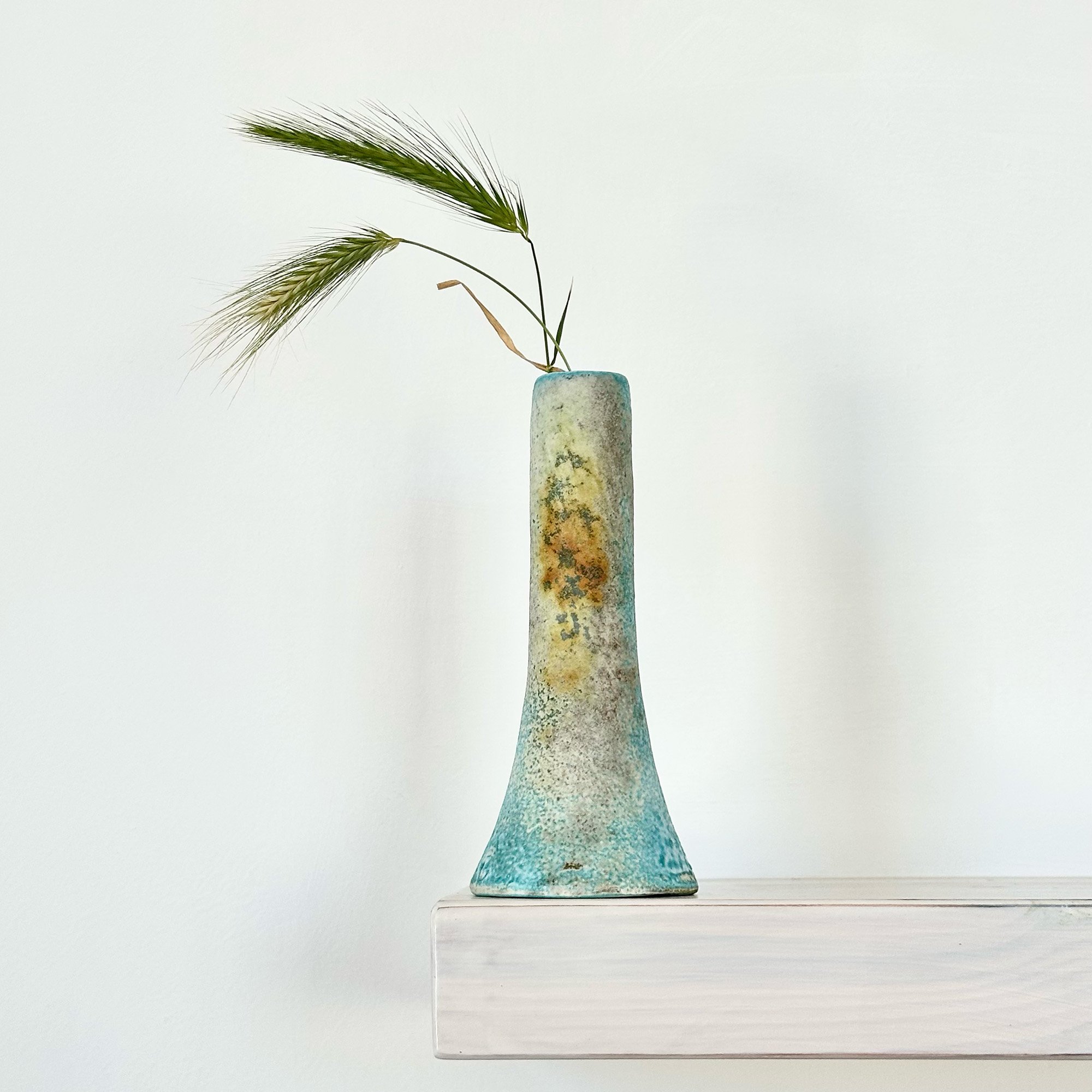 JDP772 Doherty Porcelain Summer Bud Vase VI-1.jpg