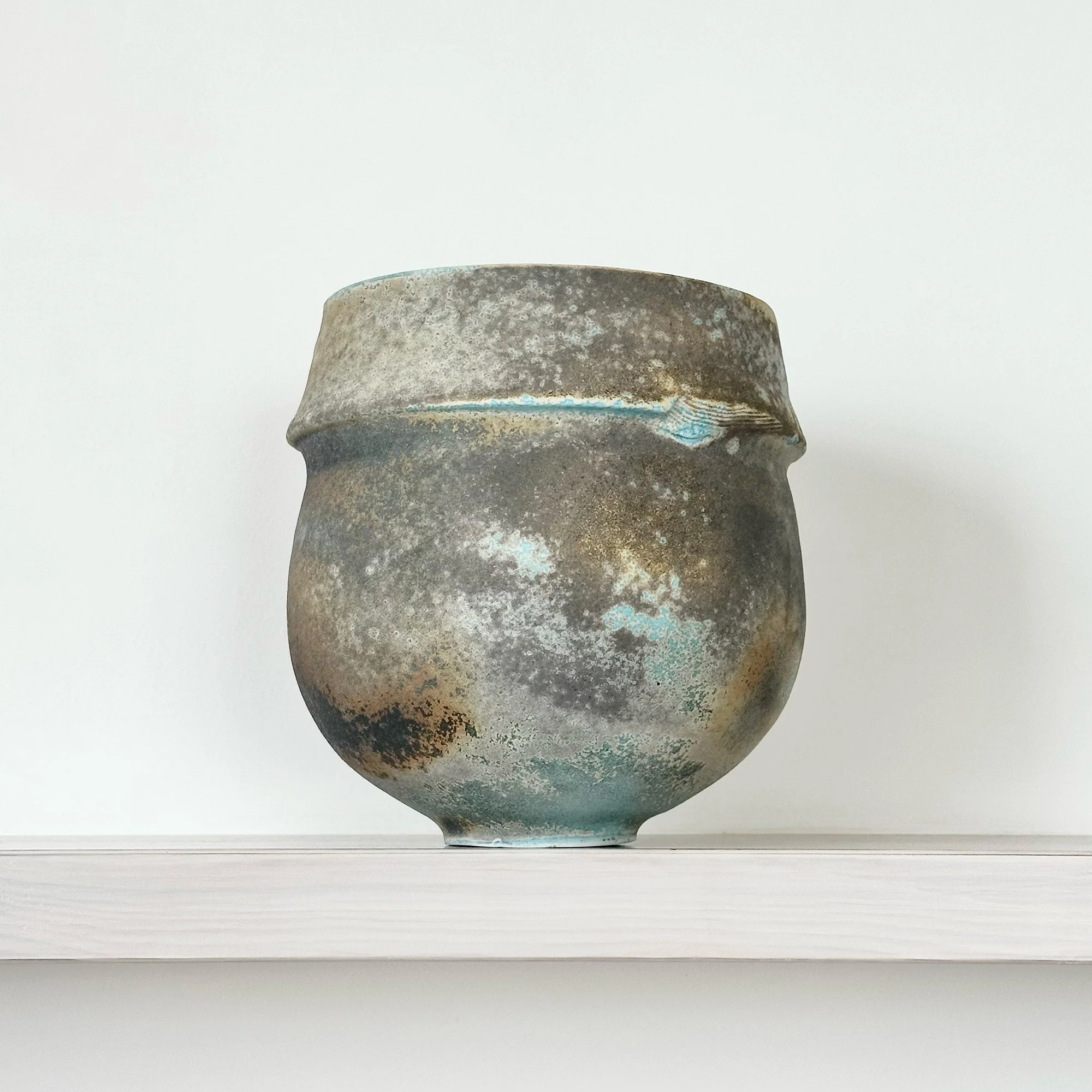 JDP917 Doherty Porcelain Eclipse Vessel III-4.jpg