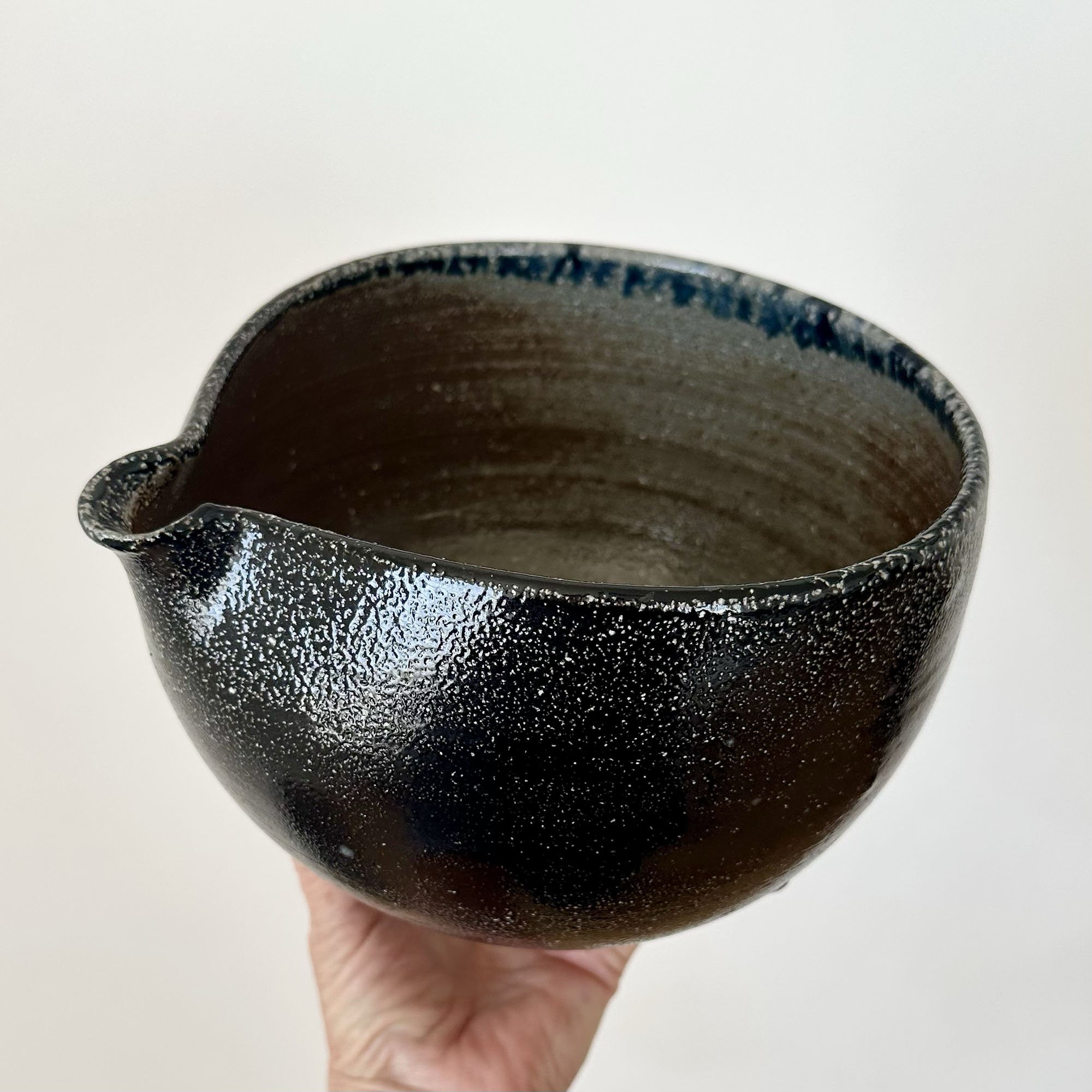 JSP51 Large Pouring Bowl 3-4.jpg