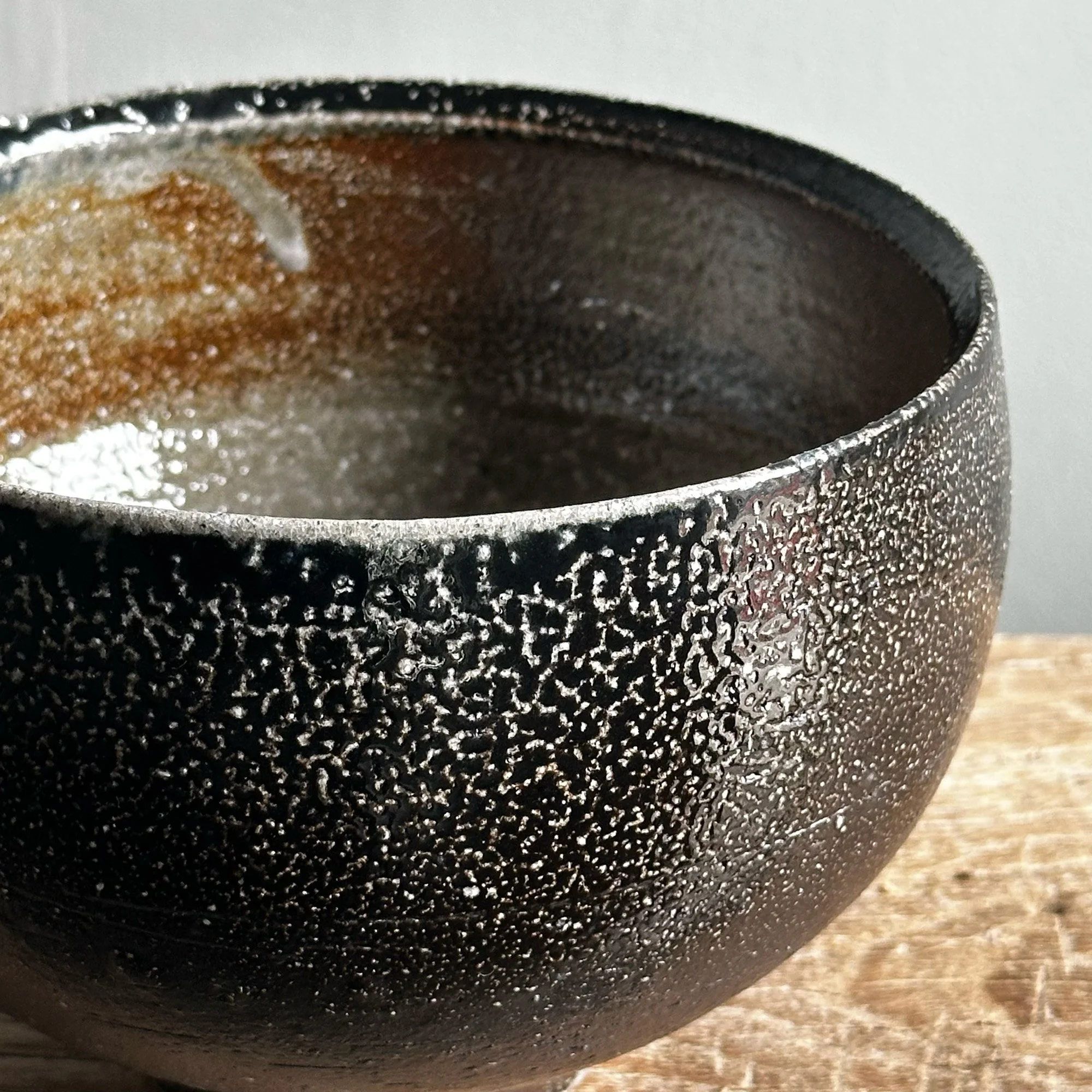 JSP189 Black Supper Bowl 6-5.jpg