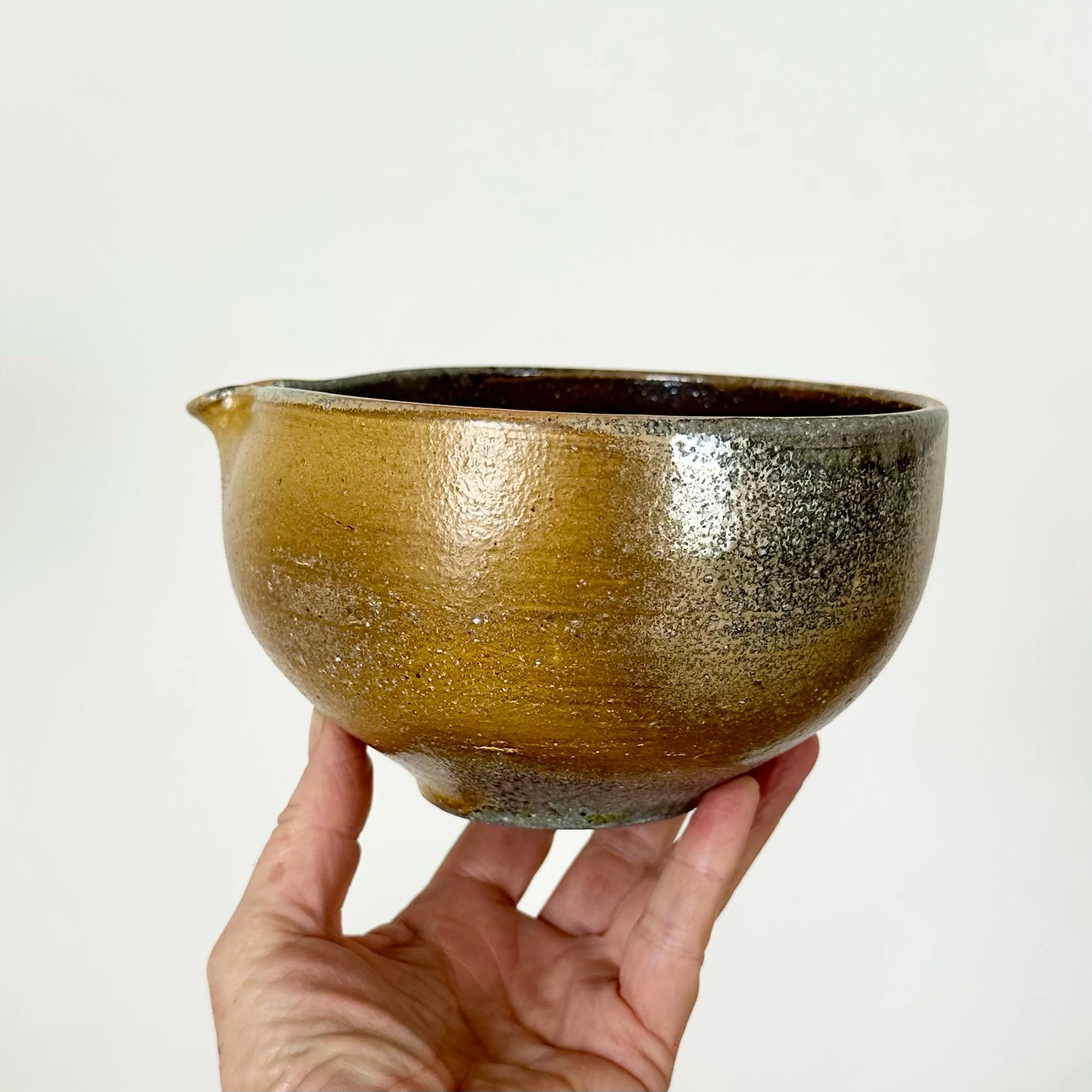 JSP94 Doherty Stoneware Deep Pouring Bowl 1-3.jpg