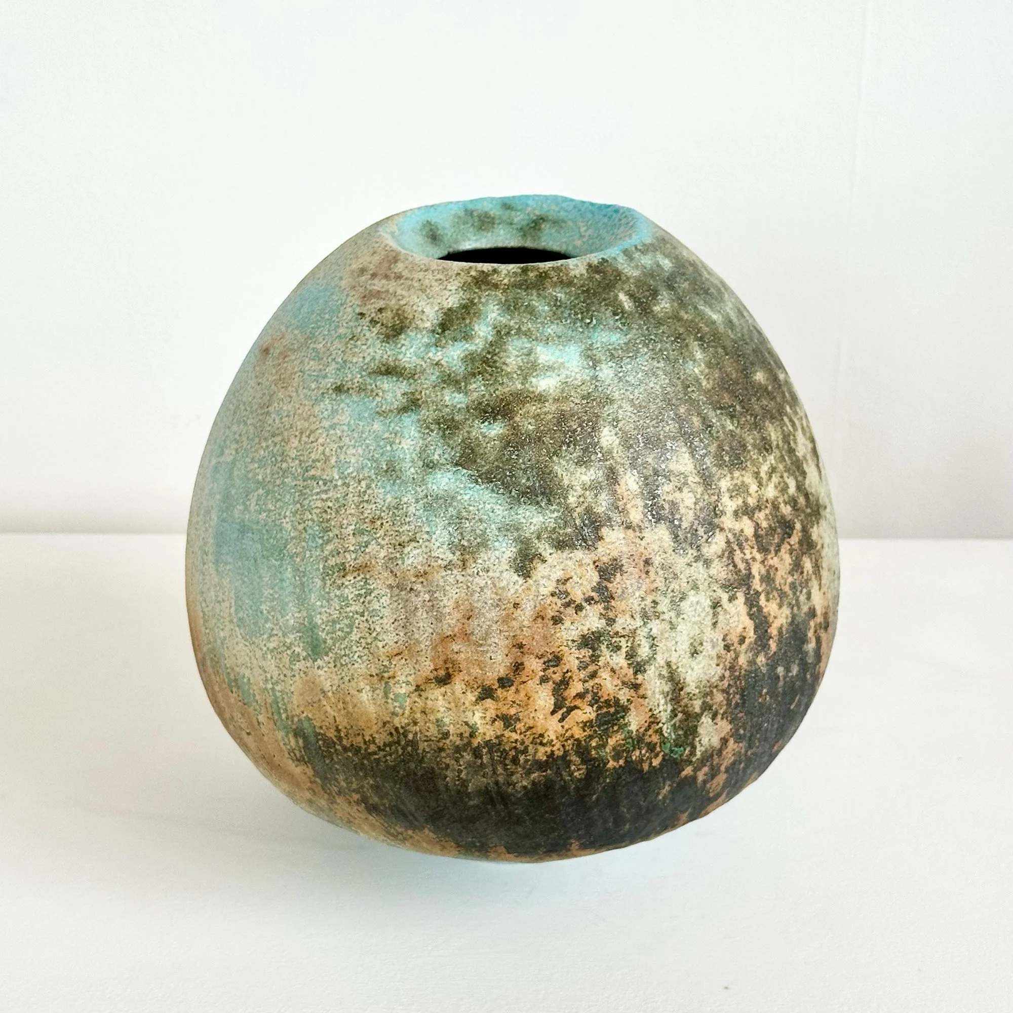 JDP916 Doherty Porcelain Eclipse Vessel-II-5.jpg