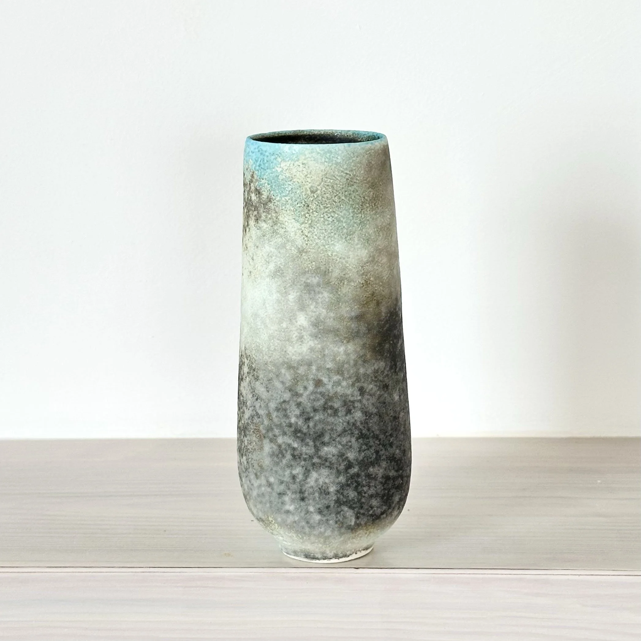 JDP929 Doherty porcelain Summer Bud Vase V-3.jpg