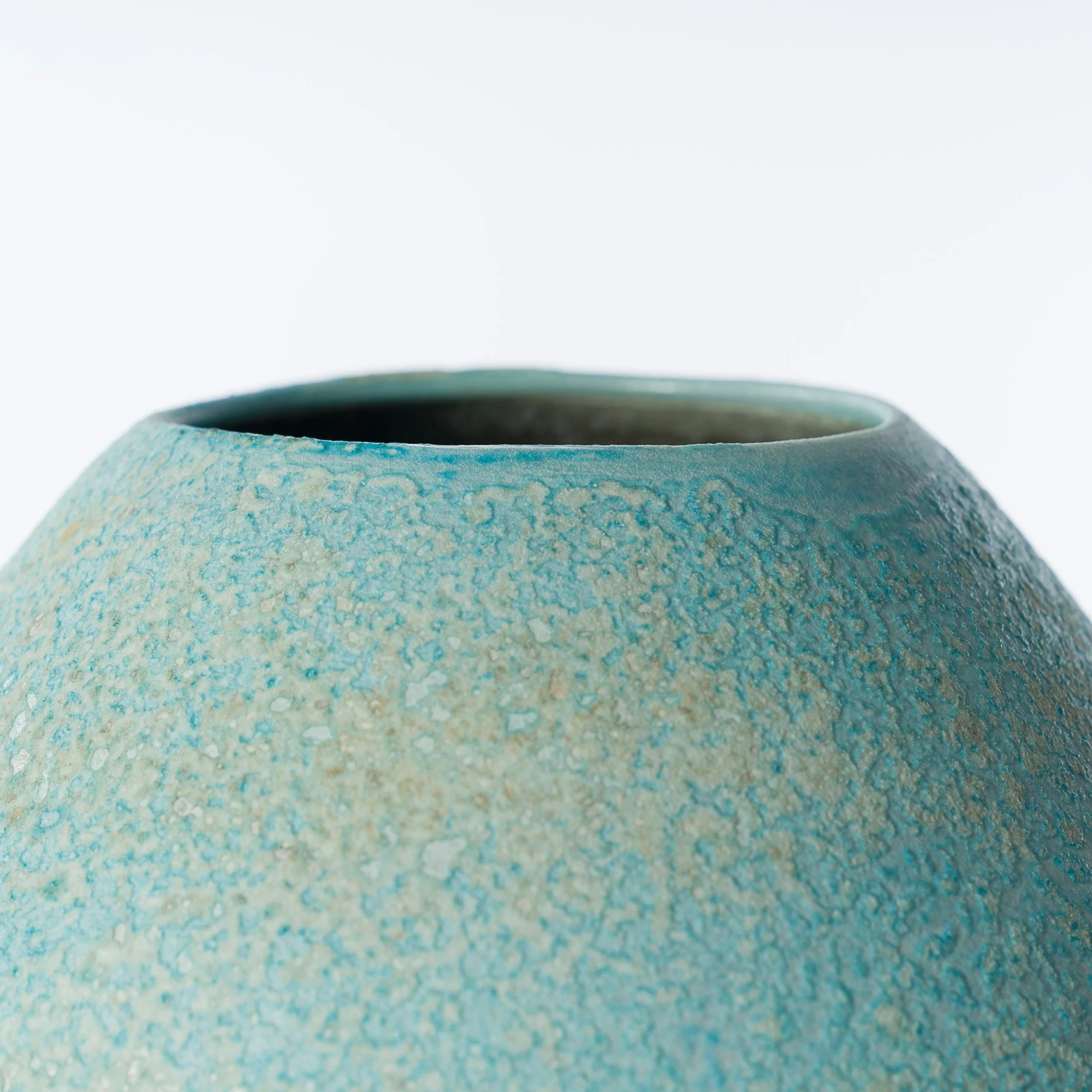 JDP800 Doherty Porcelain Summer Pod 1-detail.jpg