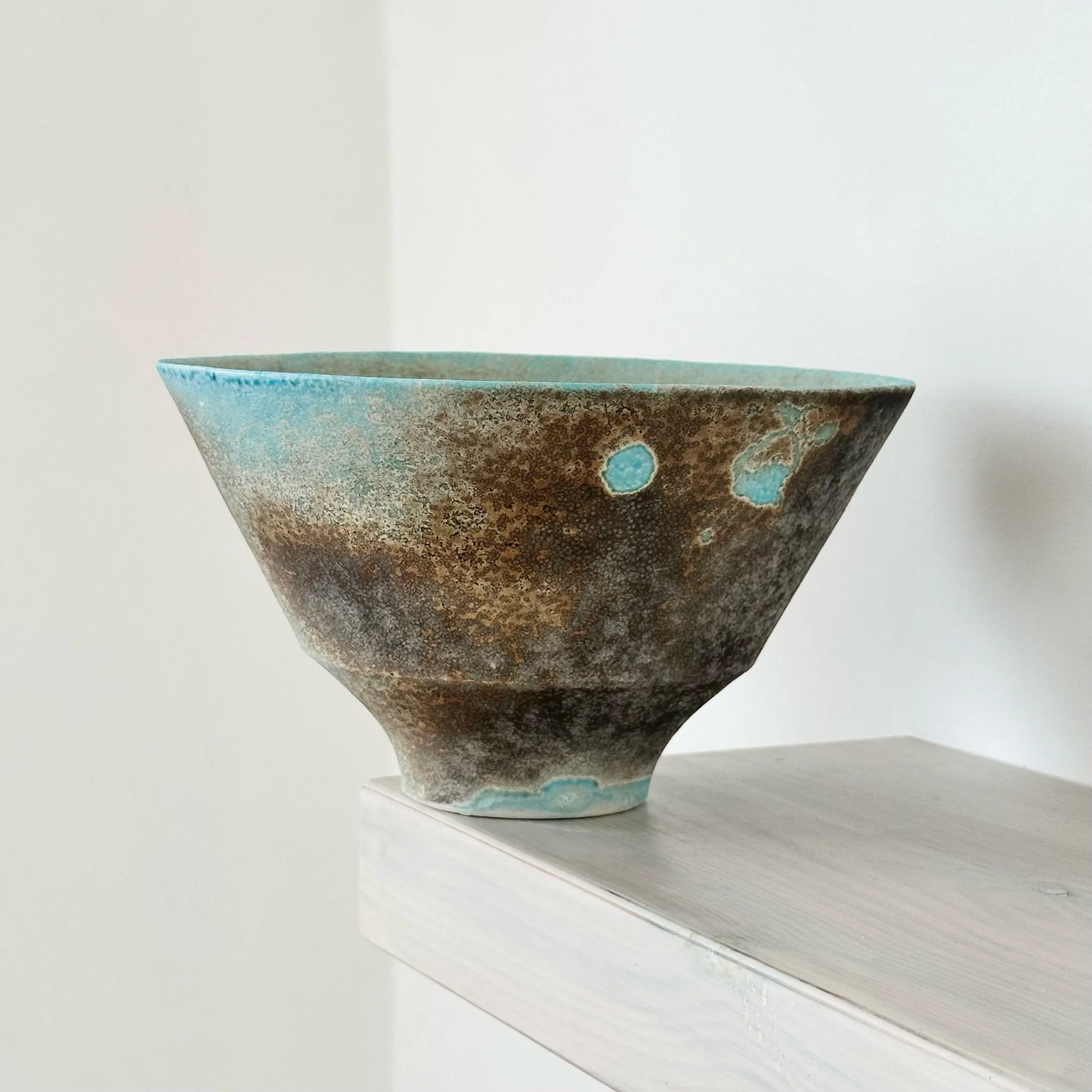 JDP907 Doherty Porcelain Summer Vessel VIII-3.jpg