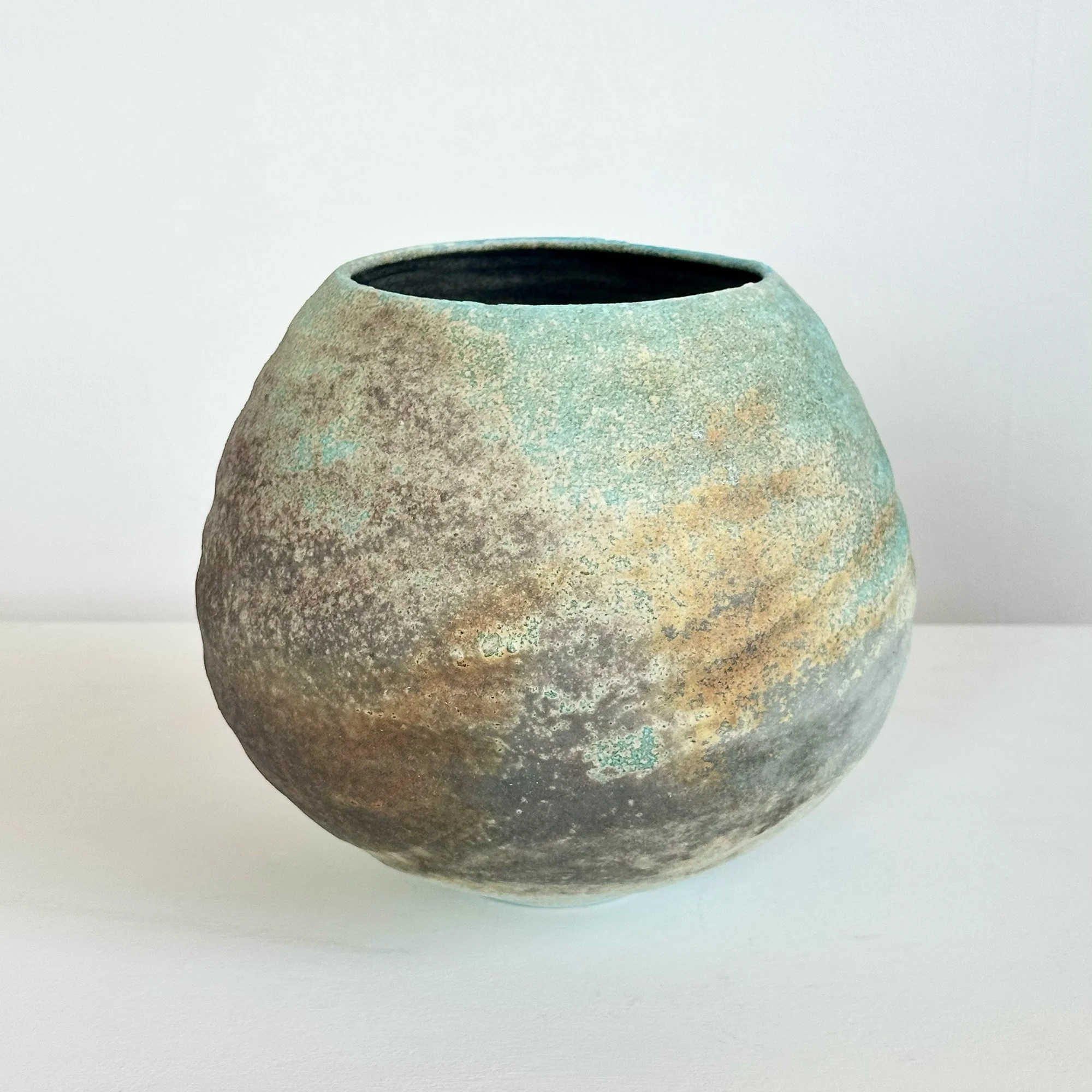 JDP 921 Doherty Porcelain Carved Pod I-4.jpg