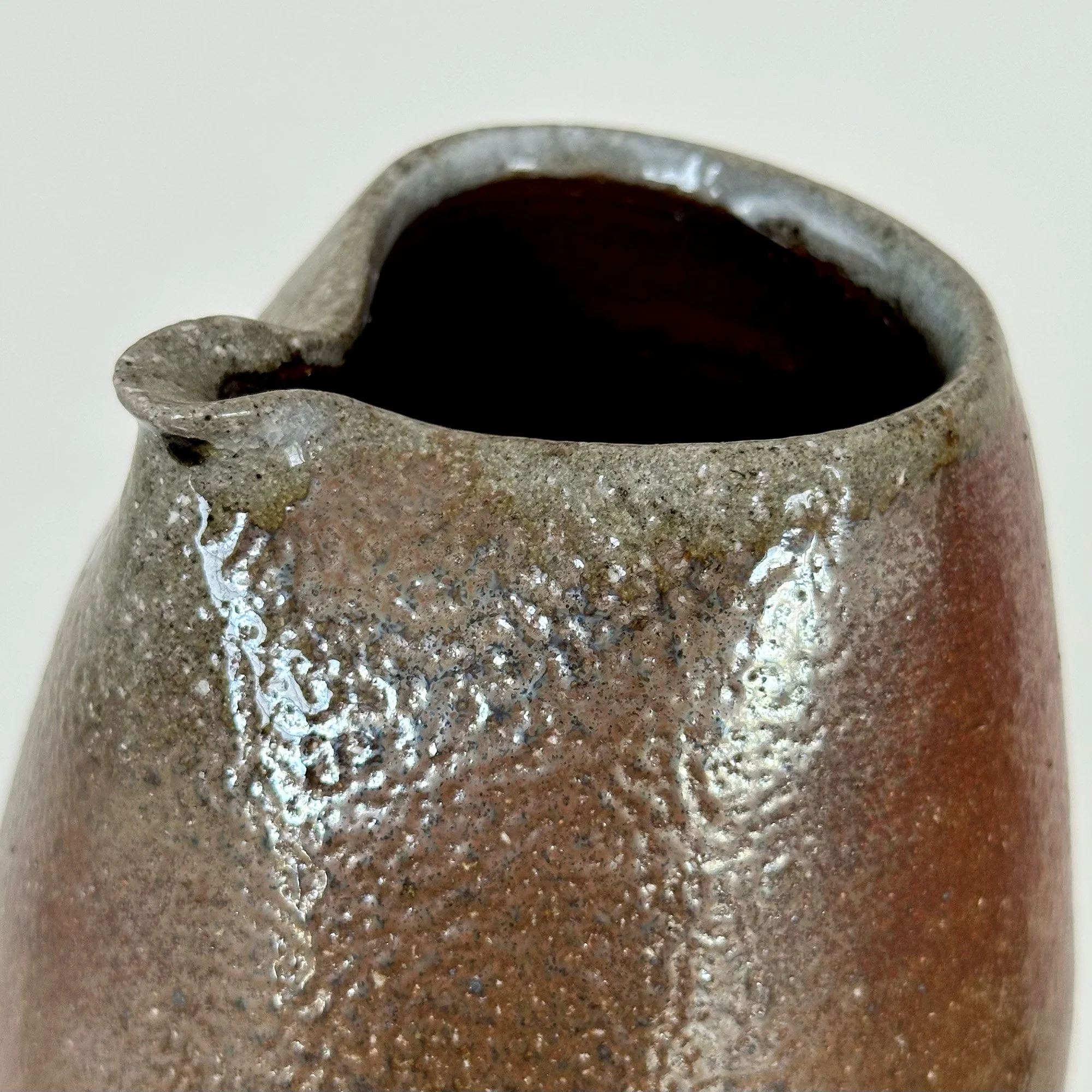 JSP139 Jack Doherty Stoneware Large Pourer 2-4.jpg