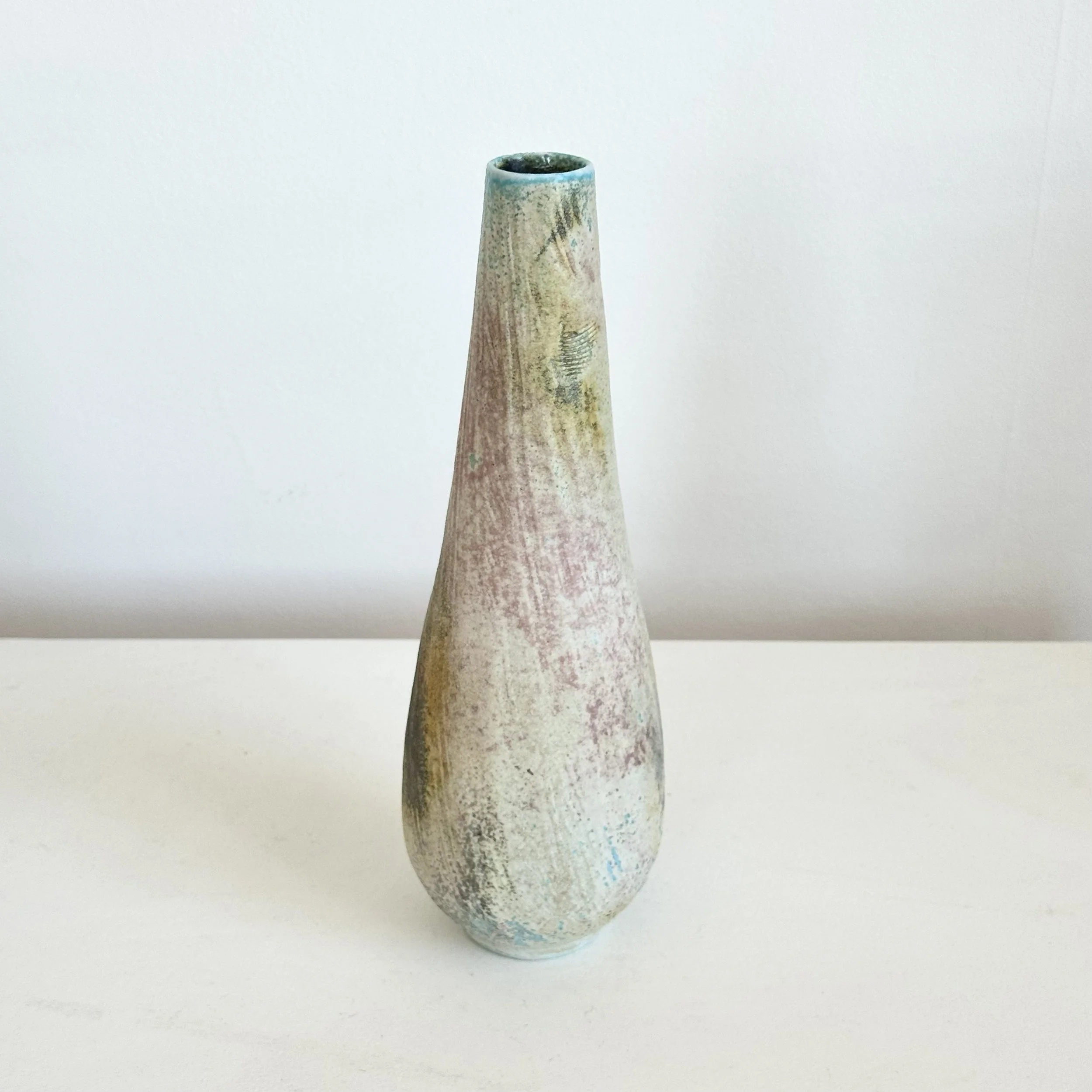 JDP934 Doherty Porcelain Tall Carved Vase I-3.jpg