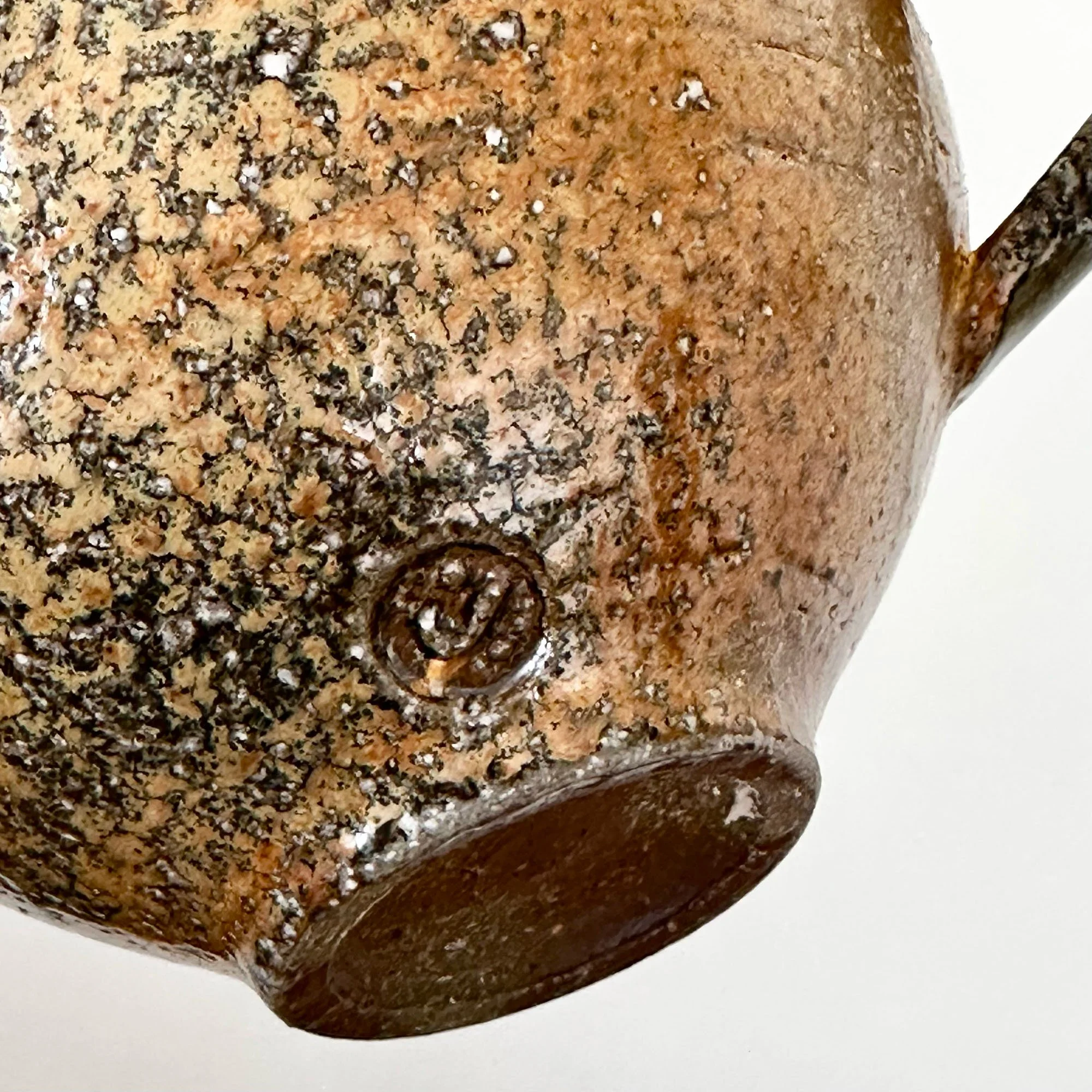 JSP148 Ochre Tea Cup 8-6.jpg