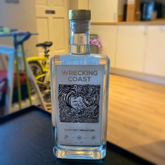 Huge thanks and love to @kayteebell for this lovely gift through the post! A clotted cream Cornish Gin! Can&rsquo;t wait to try this with a few strawberries! 🍓 #gin #bespoke #quiz #post