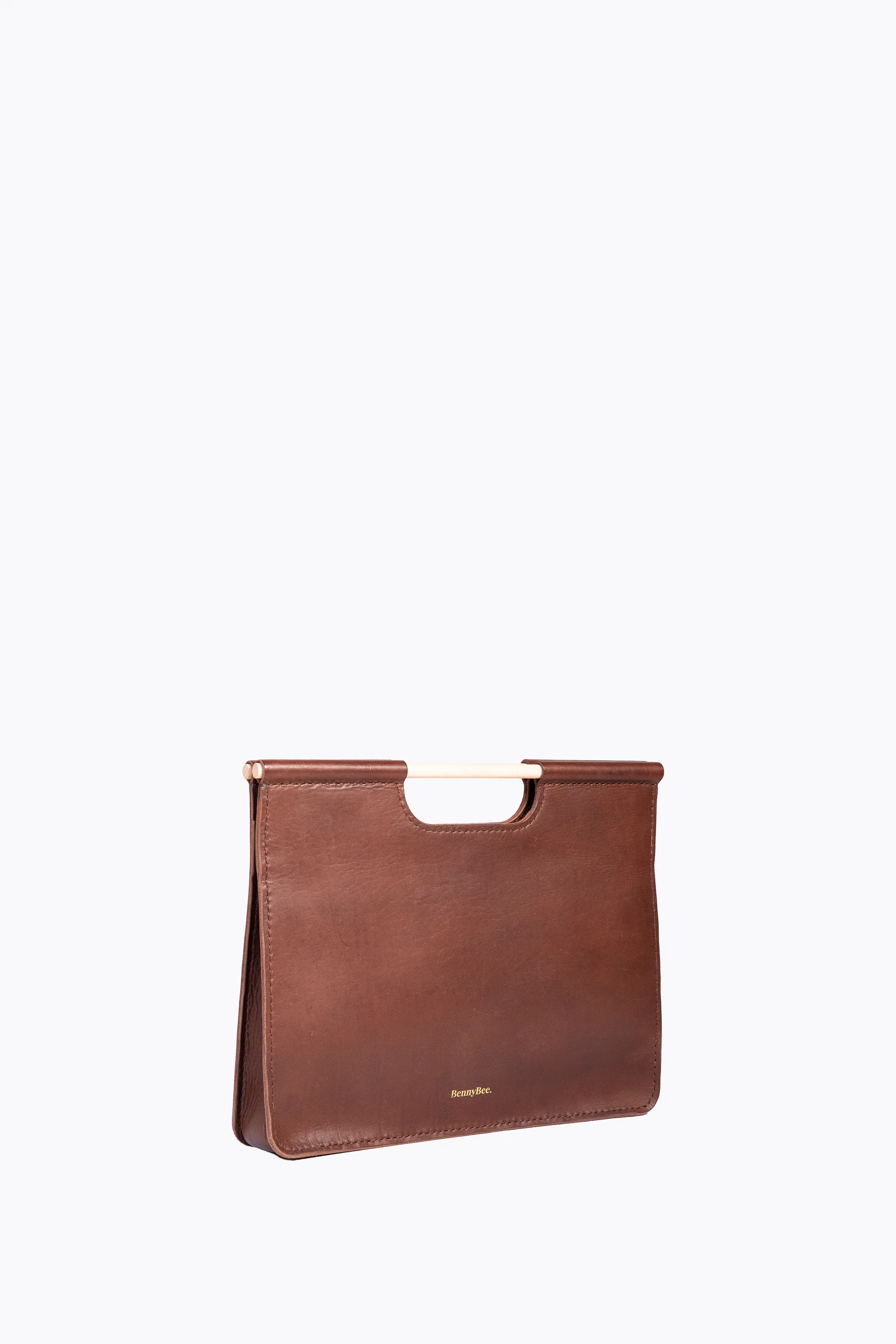 Attache Chestnut 2.jpg