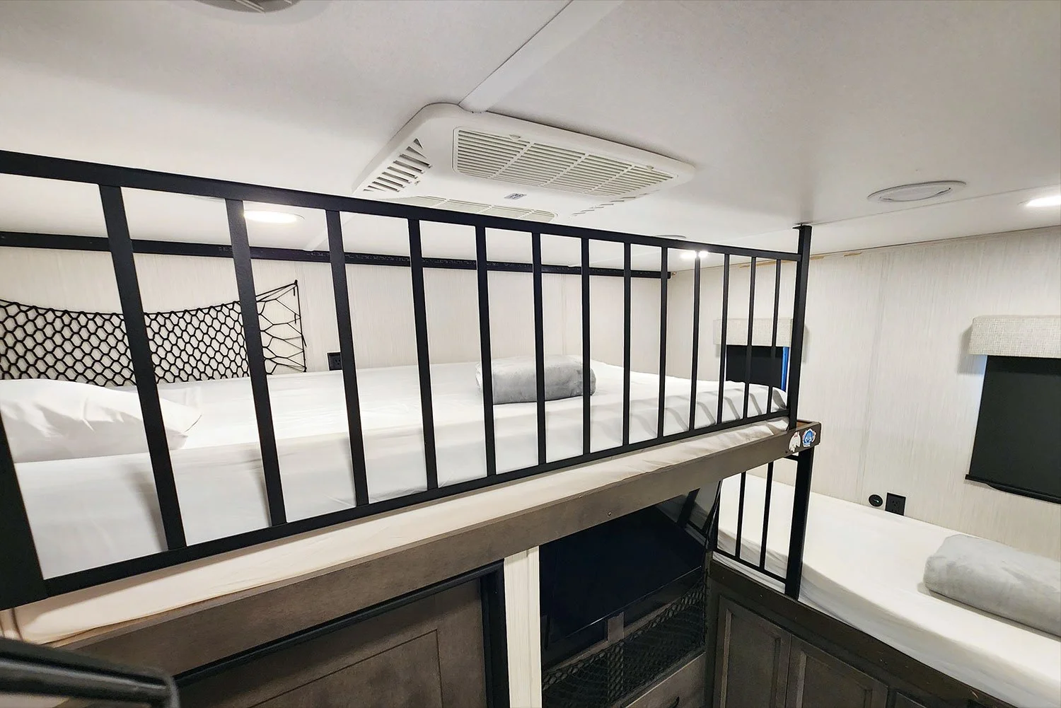 bunk-3.jpg