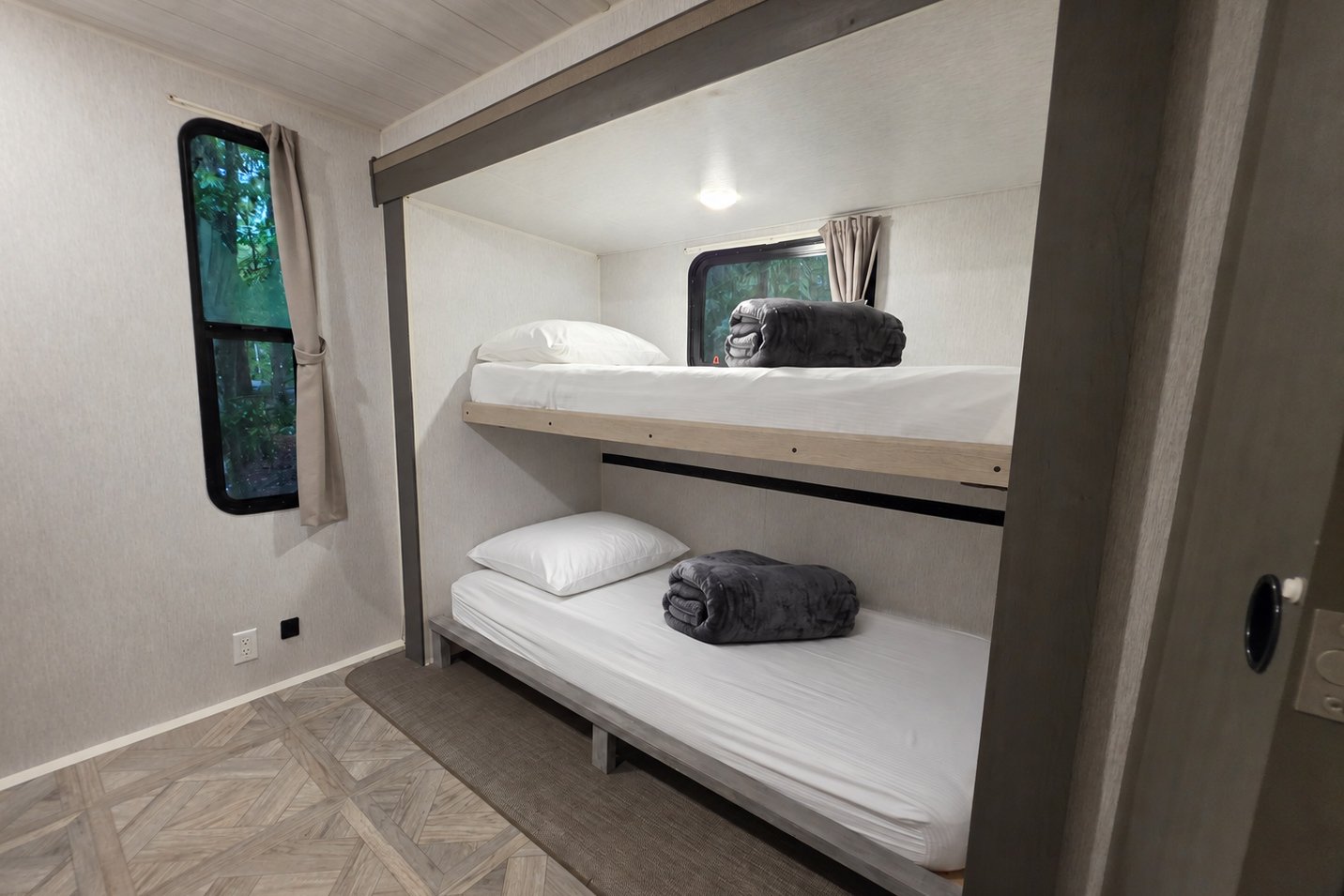bunk-2.jpg