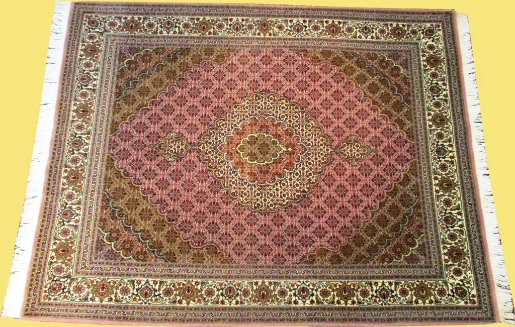 44499  IRAN TABREZ  MAHE  1.97 X 1.57MTR       QR17,000