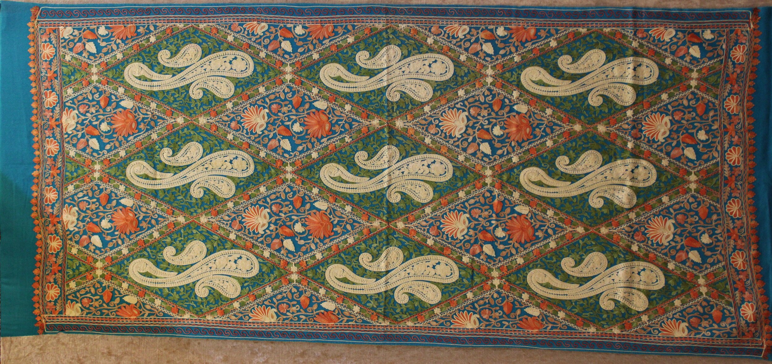 AR078 - CASHMERE WOOL FULL EMBROIDERY ASSORTED COLORS &amp; DESIGNS 2.0 X 0.70 MTR QR.495