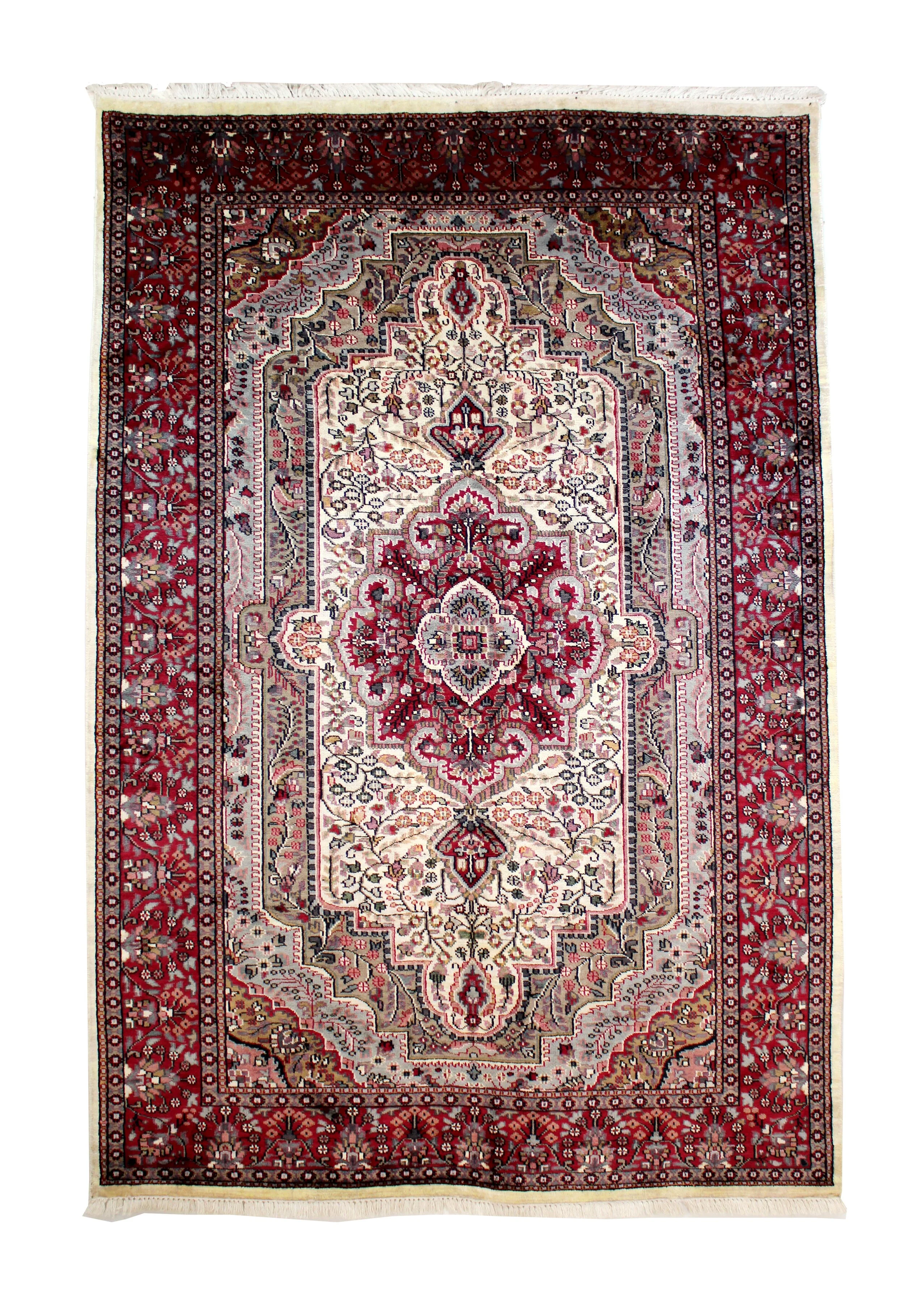 55509 VERY FINE JAIPUR SILK 2.74 X 1.80  MTR QR 6,200 AFTER DISCOUNT QR 3,750...JPG