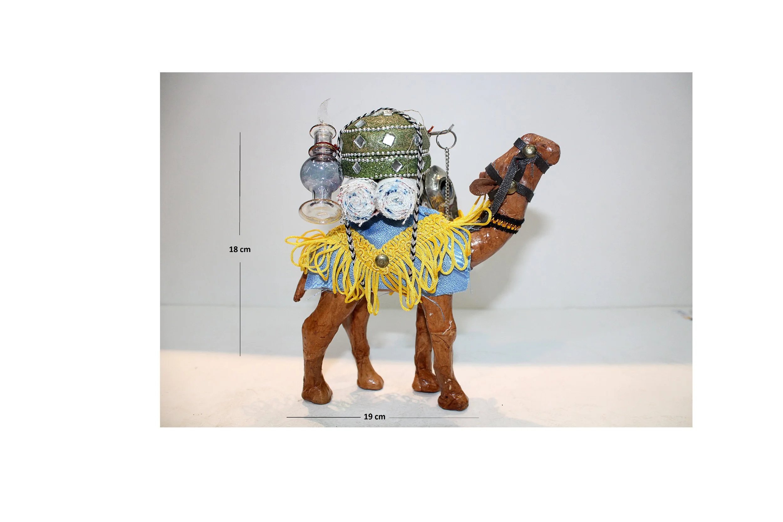 LH98L1 LEATHER CAMEL LOADED STANDING POSITION  QR.75