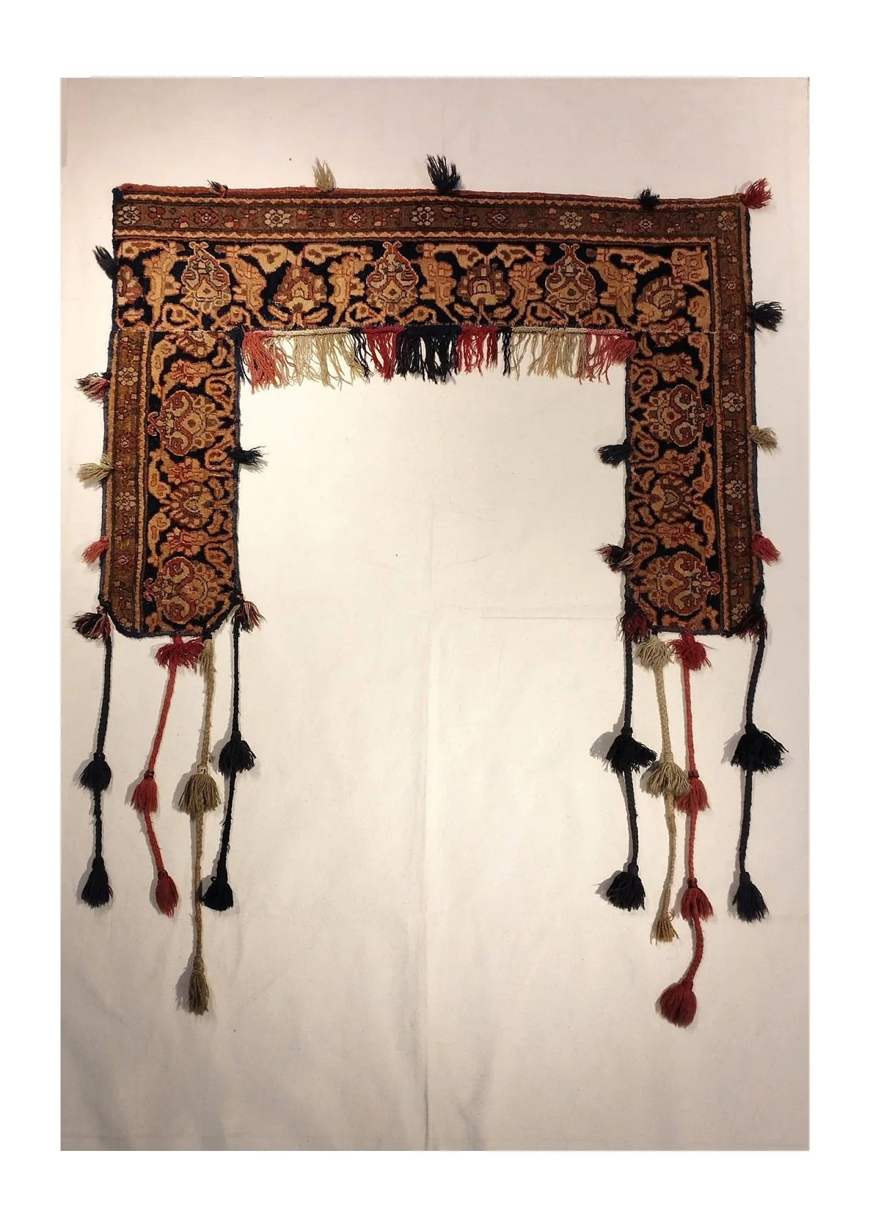 57149 VINTAGE PAK JALHER TENT WALL HANGING 0.99X0.71MTR 3.3X2.4FT QR.2,000. AFTER DISCOUNT QR.1,250..jpeg