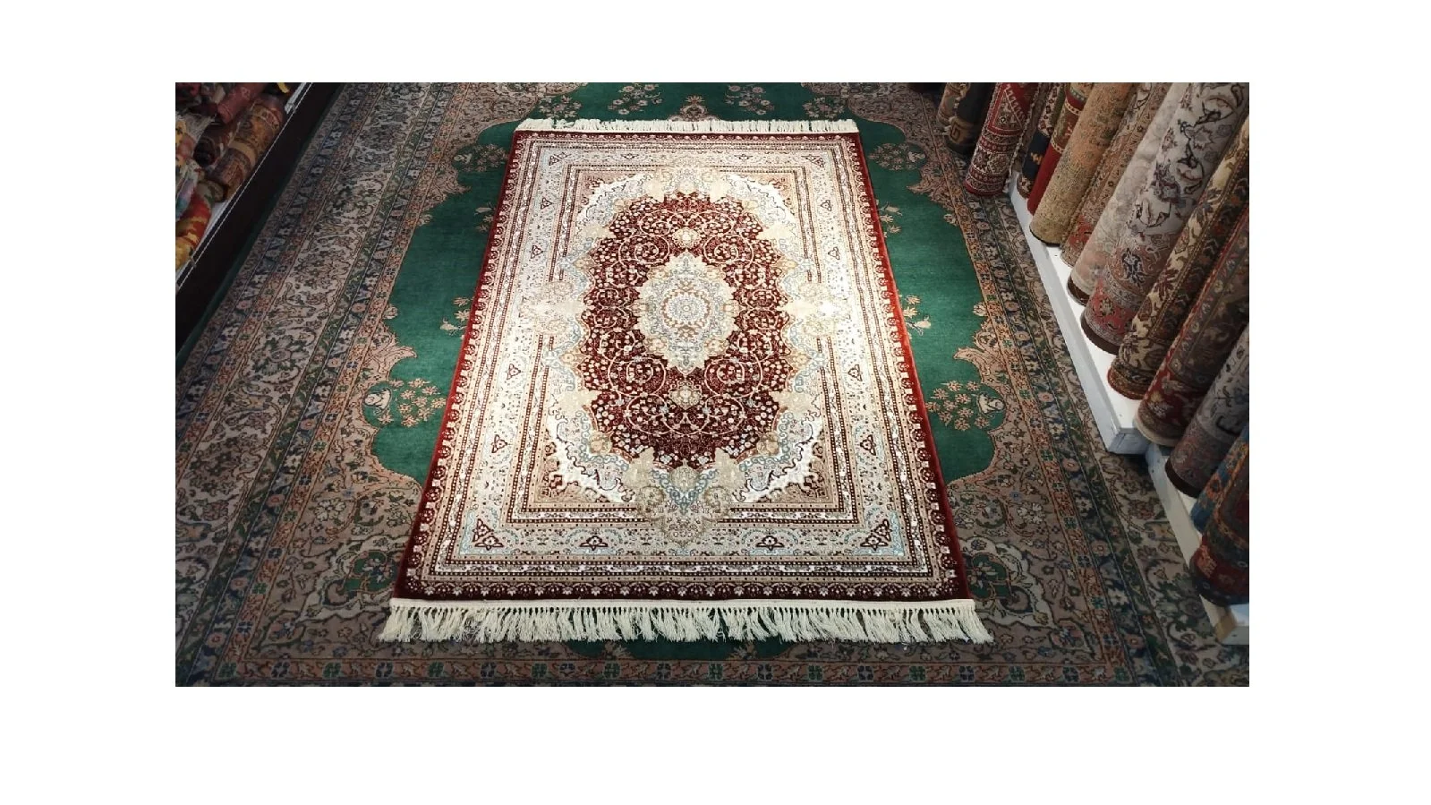 56691 MACHINE MADE SUPER SHIRAZ  2.30X1.50MTR 7.6X5.0FT QR500.