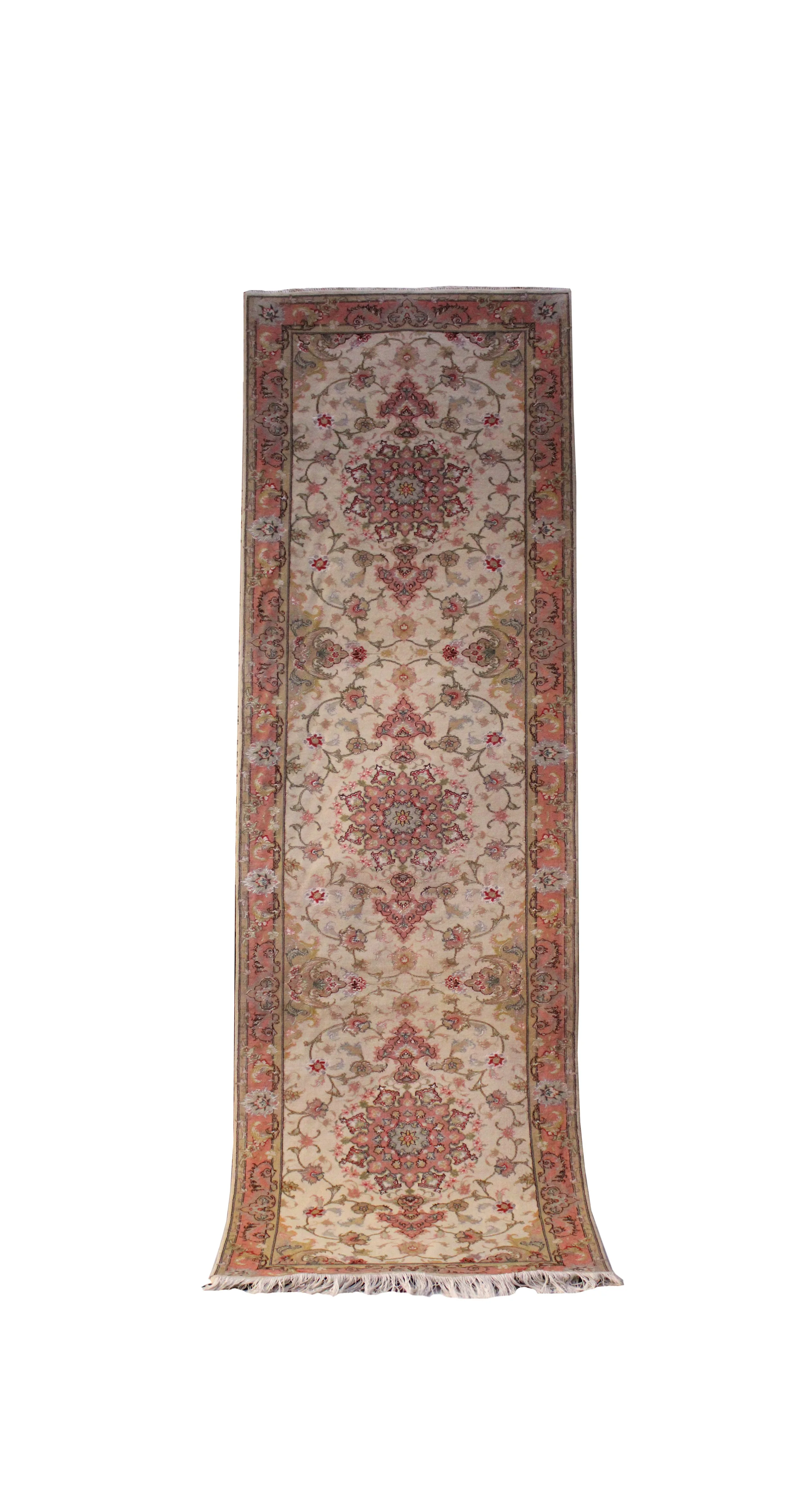44125 IRAN TABRIZ PART SILK RUNNER 2.92X0.84MTR 9.8X2.9FT QR14,995.