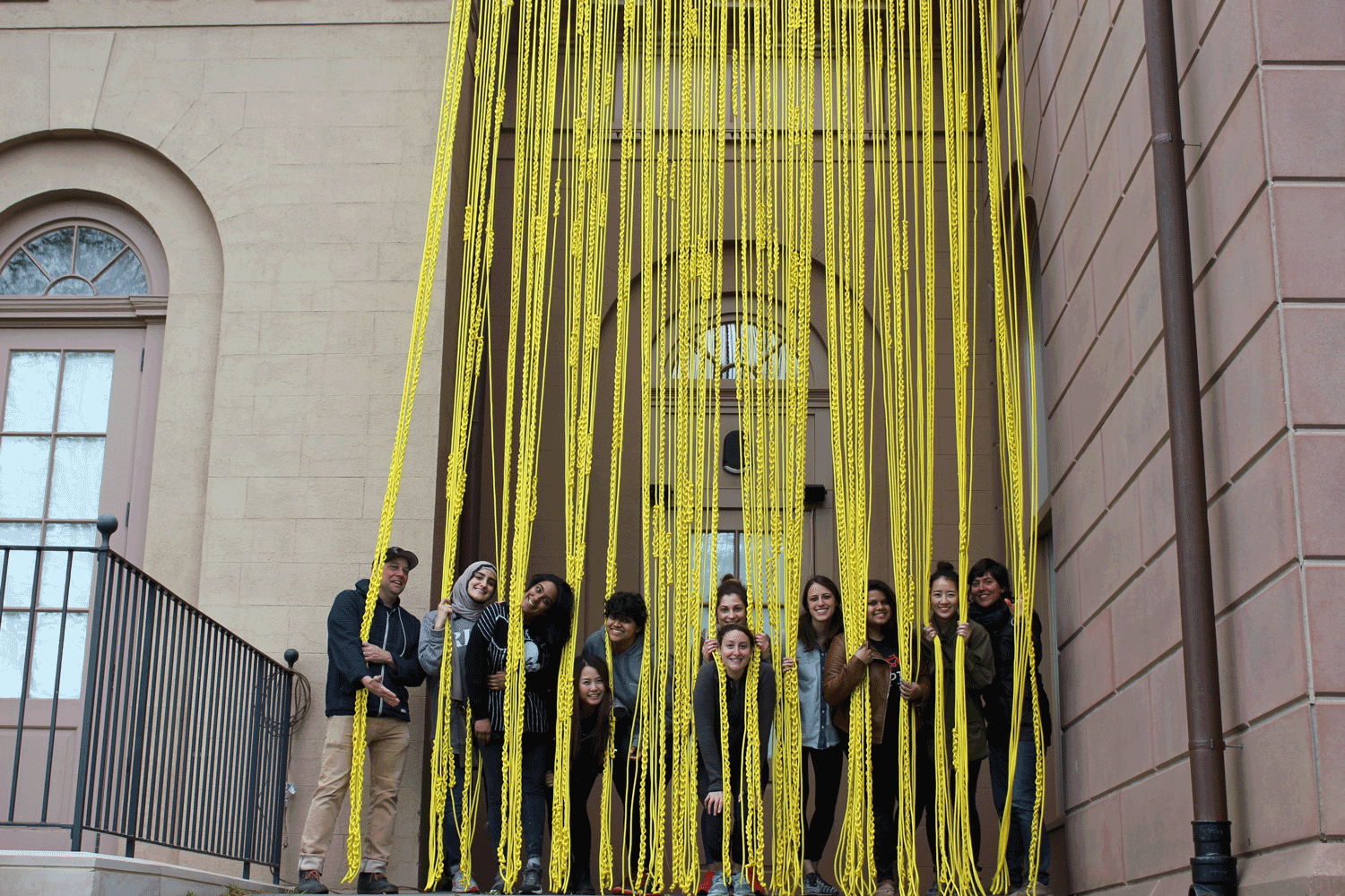 MA 2016 YELLOW ROPE INSTALLATION AT THE REDWOOD LIBRARY AND ATHENAEUM