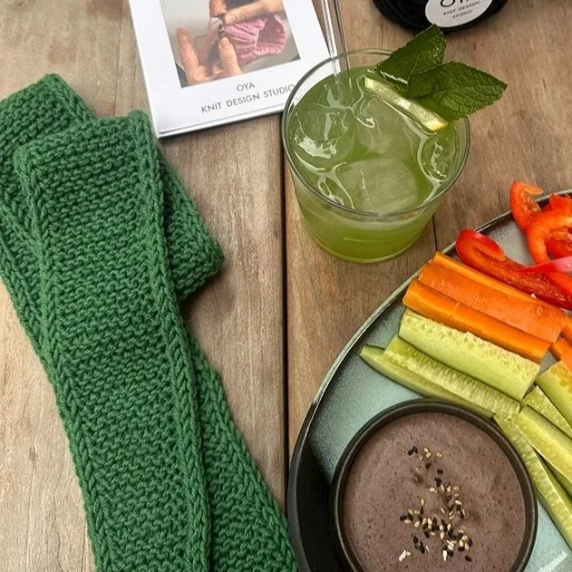 Oya+Knit+Design+Studio+I+Stricken+f%C3%BCr+Anf%C3%A4nger+M%C3%BCnchen+I+Halstuch+gruen+handmade+Limonade+homemade++I+quadratisch+I+01.jpg