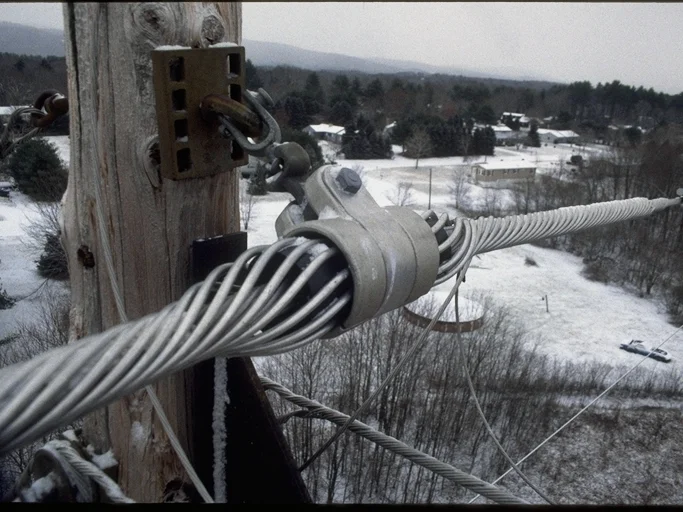 FIBERLIGN OPGW Suspension.jpg