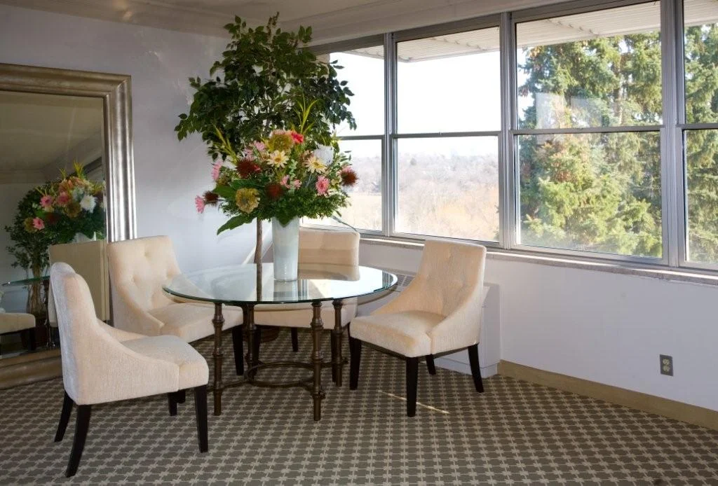 Lounge2.jpg