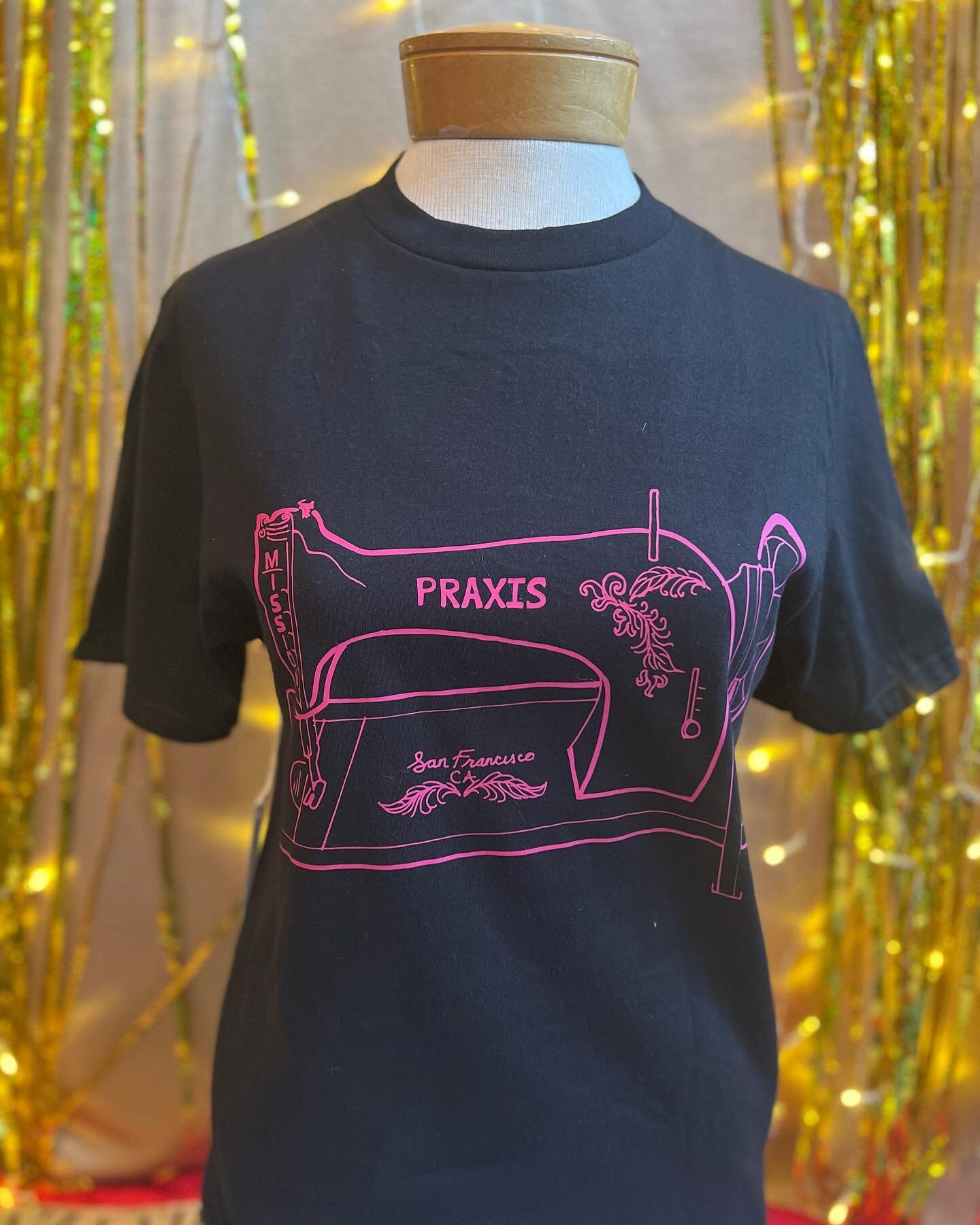 Fresh batch of #handprinted #tshirts available 
✨👽✨
mix and match colors and sizes of my drawings 💖 $35 each at #missionpraxis
✨you can get your shirt cropped for $10 ✨ in store only 🥰 please allow 15-20min for the crop magic to happen live and in
