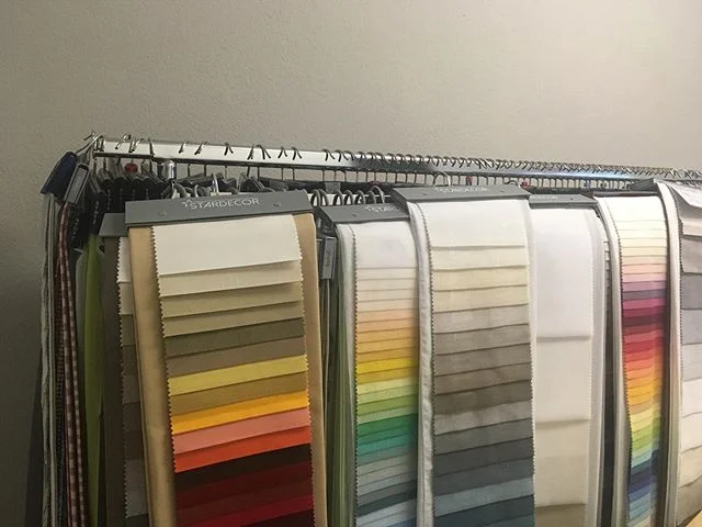 neue Stoffmuster sind eingetroffen #newcollection #colour #colourful #stoff #textil #beautiful #inspiration #vorfreude #homedecor #homedesign #interior #interiordesign #cozy #cozyhome #home #feellikehome
