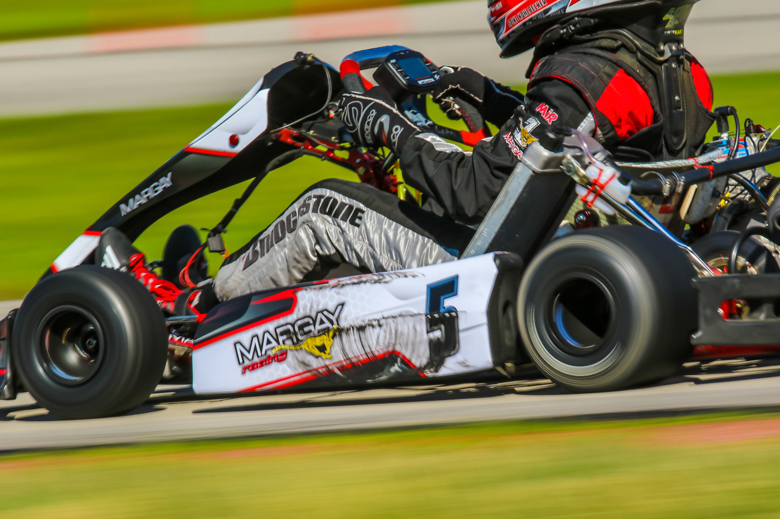 spike_karting_0006_Screen-Shot-2017-12-22-at-12.40.18-PM.png