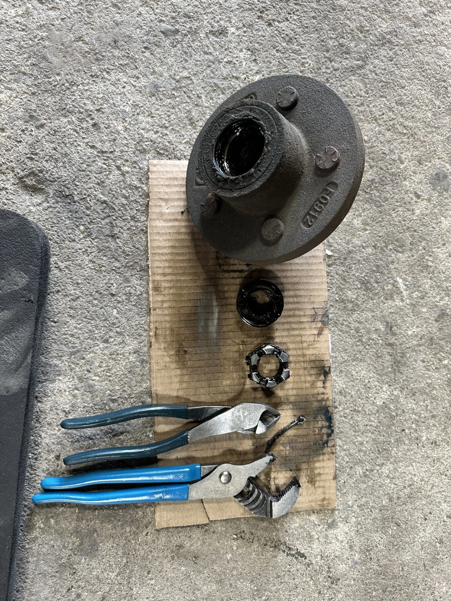 How to Manually Repack Trailer Wheel Bearings: A Step-by-Step Guide for ...