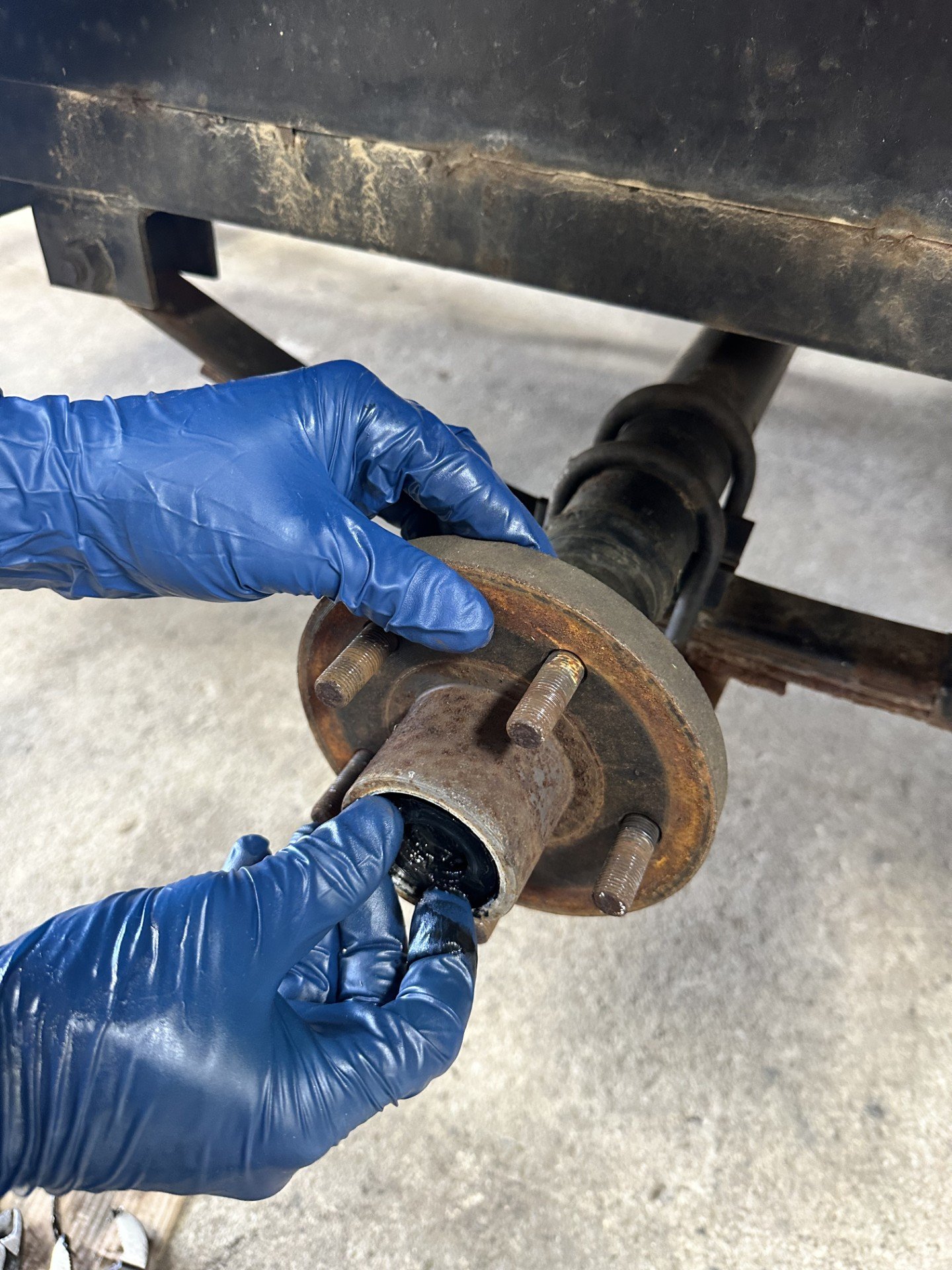How to Manually Repack Trailer Wheel Bearings: A Step-by-Step Guide for ...